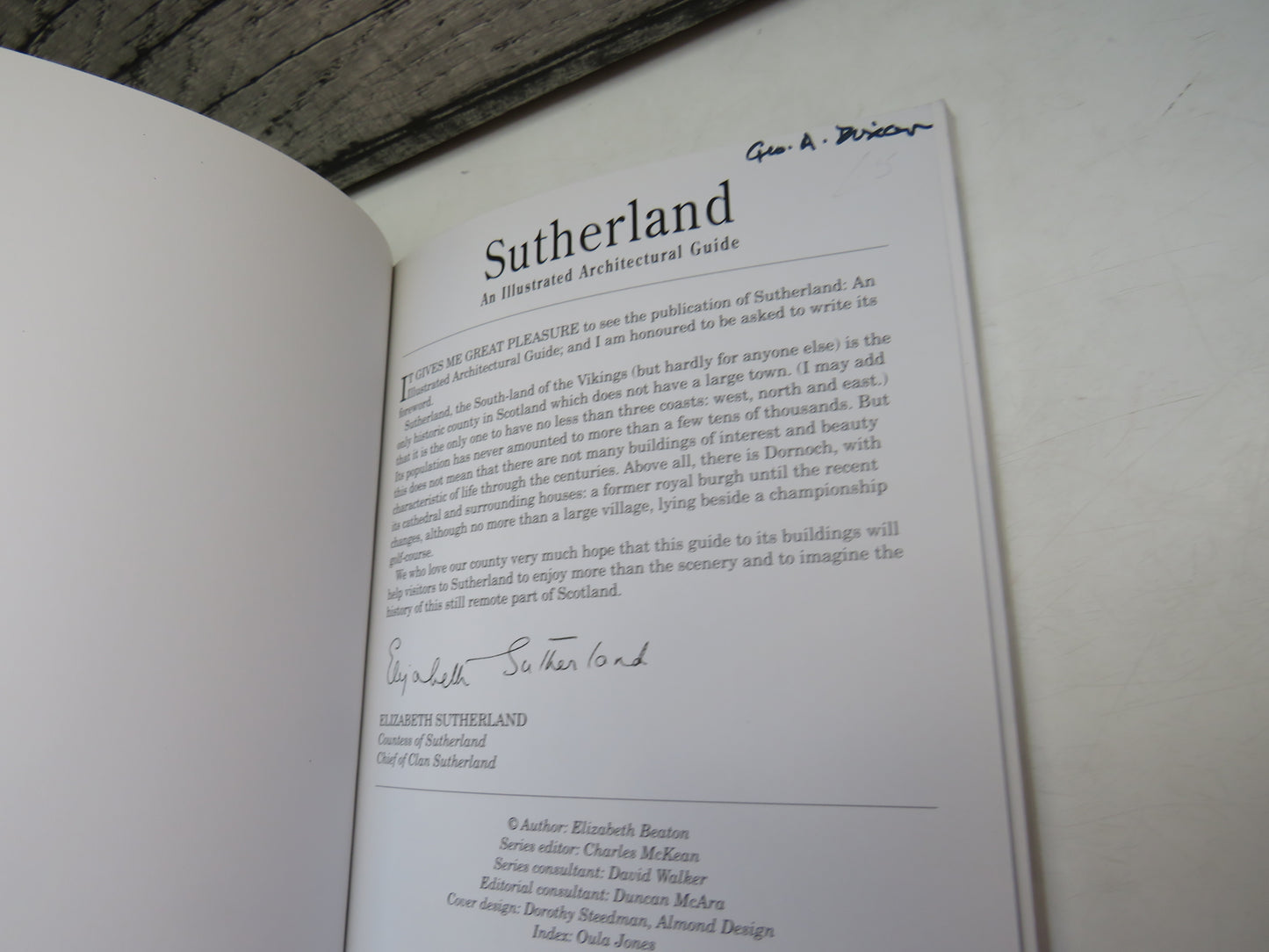 Sutherland An Illustrated Architectural Guide 1995