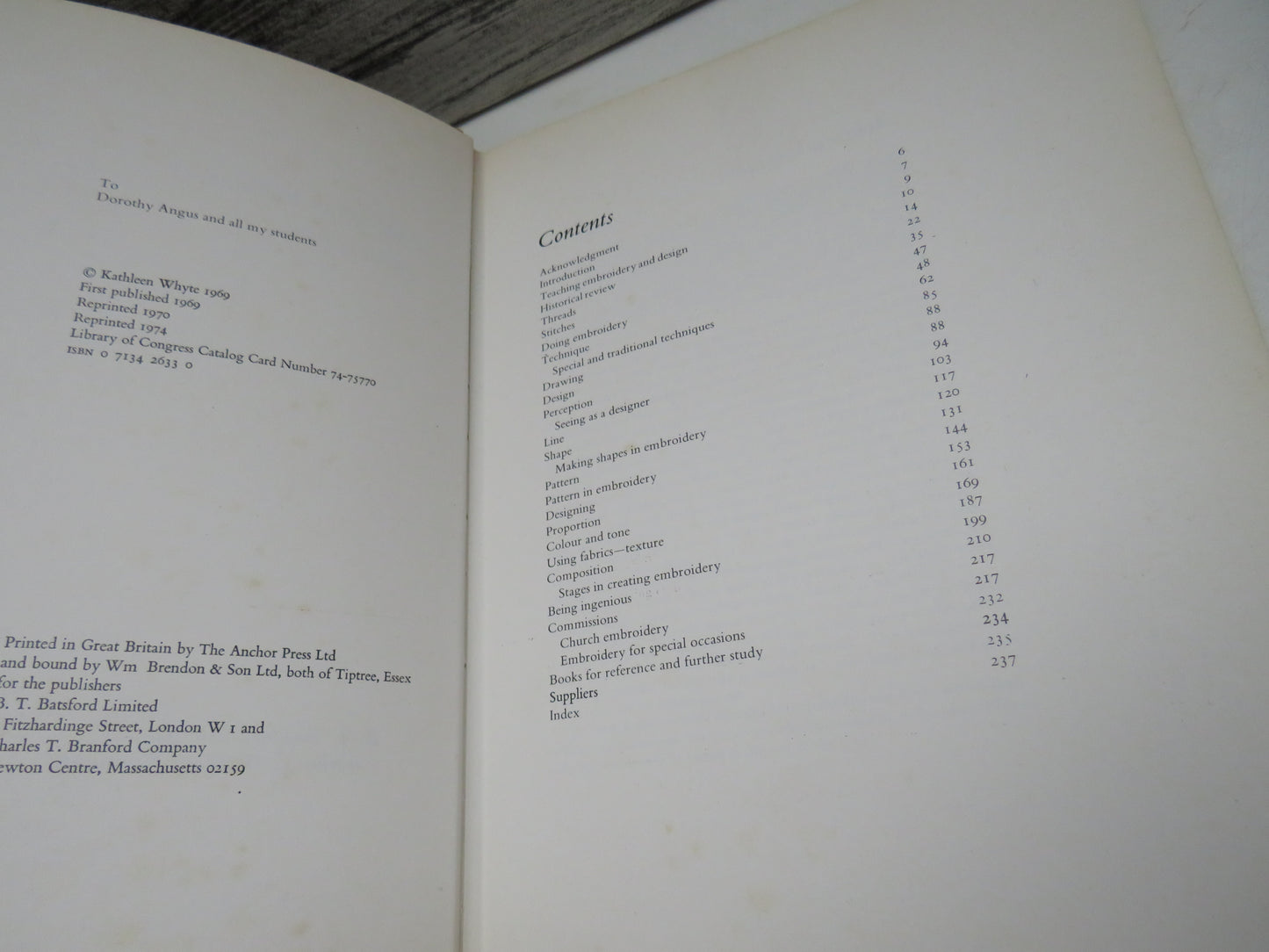 Design in Embroidery by Kathleen Whyte (Art & Craft Book, 1974)