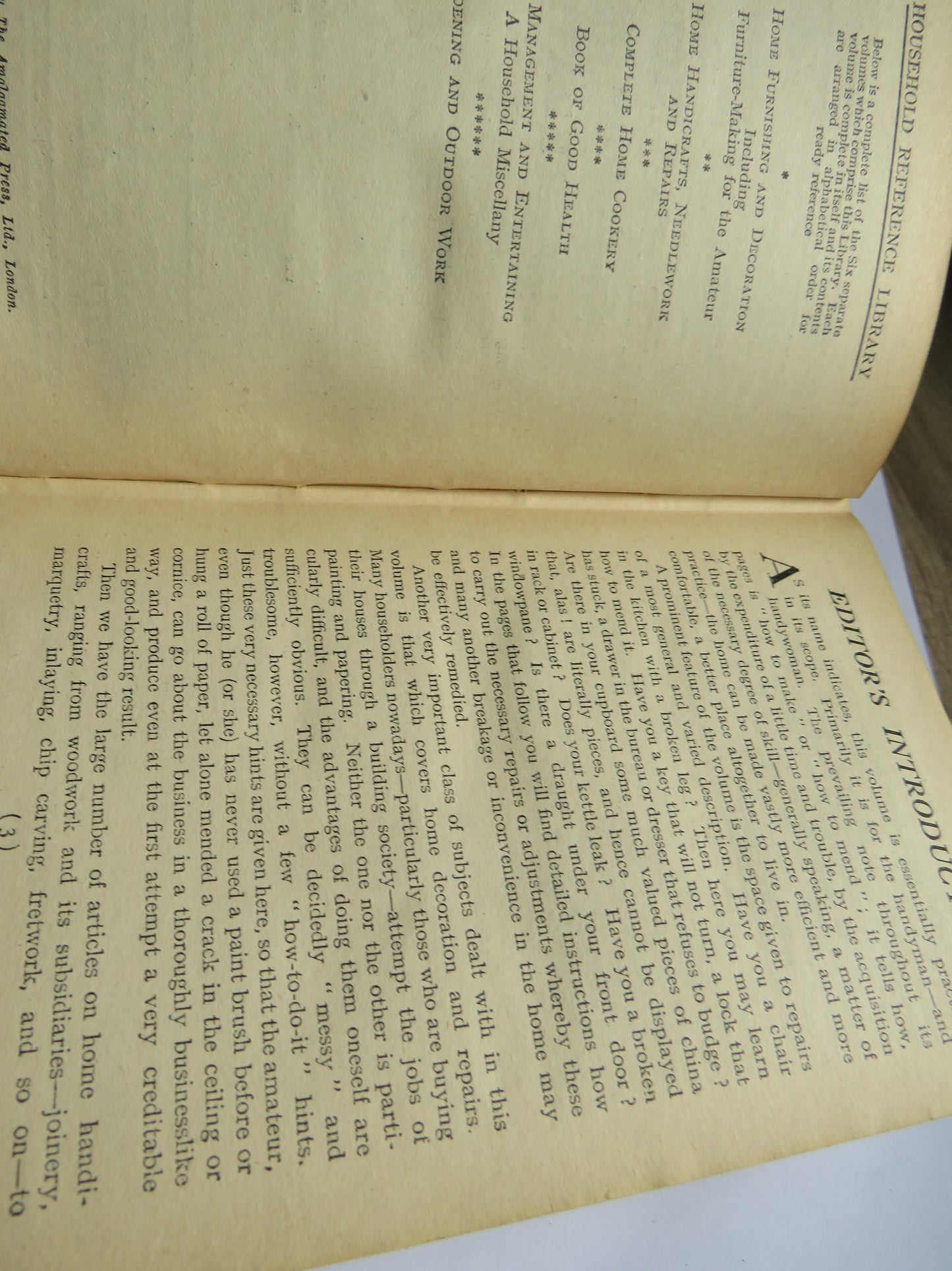 Home Handicrafts Needlework and Repairs With More Than 1,090 Illustrations Household Reference Library