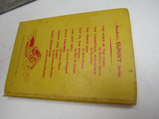 The Pirate Ship by Neil Munro and Two Other Stories (Children's Stories Book)