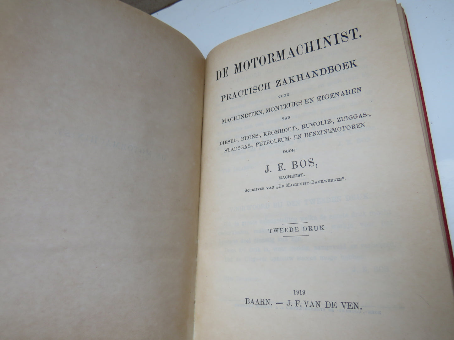 De Motormachinist Practisch Zakhandboek by J. E. Bos, 1919