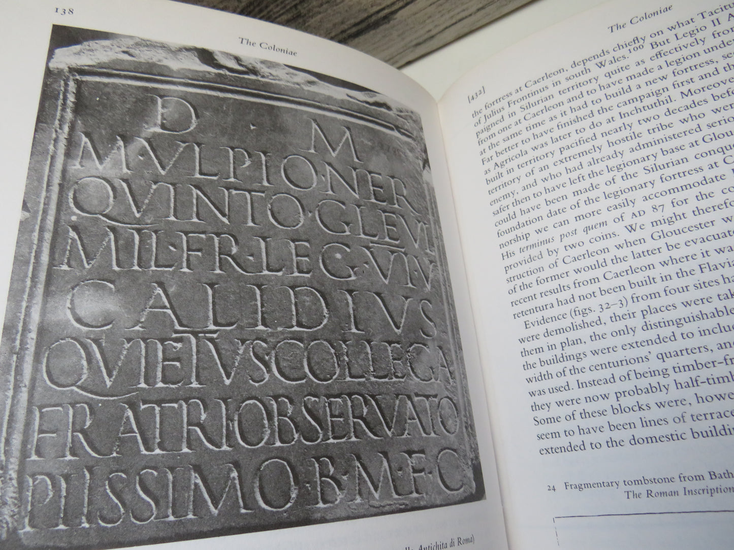 The Towns of Roman Britain by John Wacher (British History Book, 1974), Book Image 7