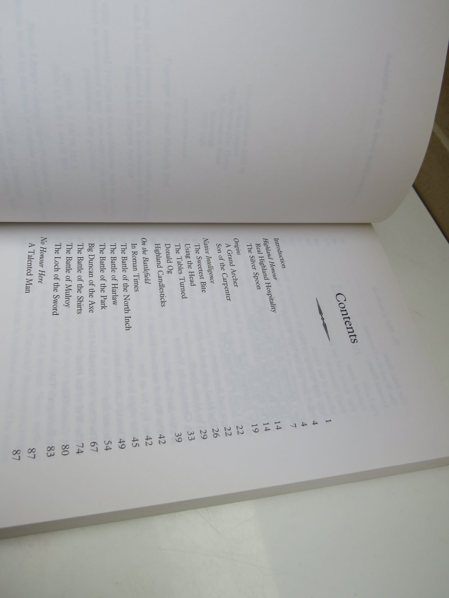 The Well of the Heads, and other Tales of the Scottish Clans by Stuart McHardy, 2005