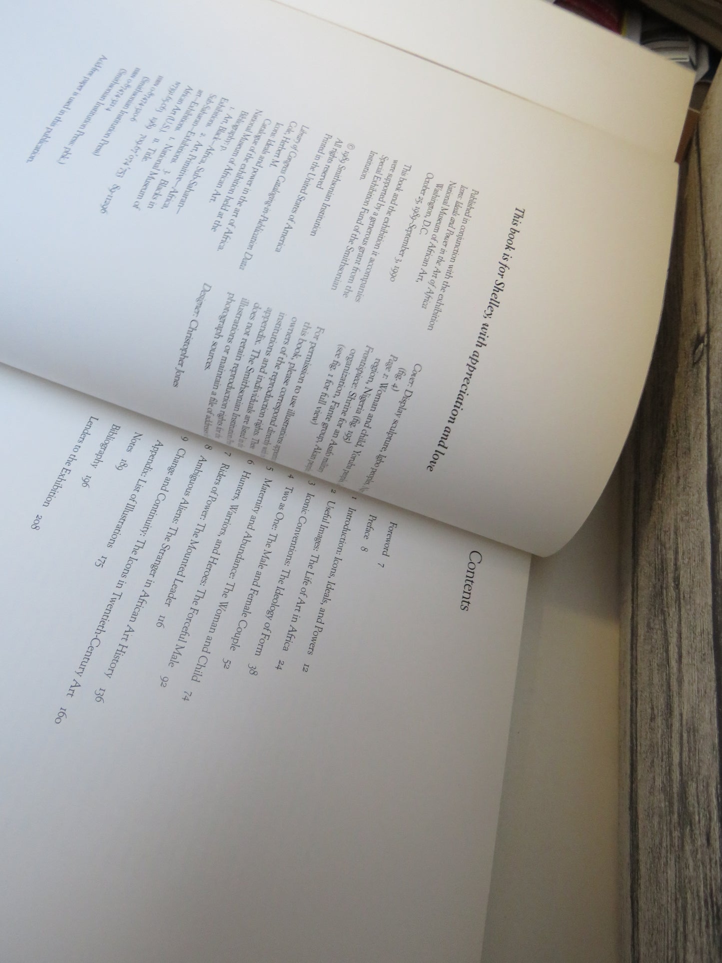 Icons, Ideals and Power in the Art of Africa by Herbert M. Cole (Art Book, 1990)