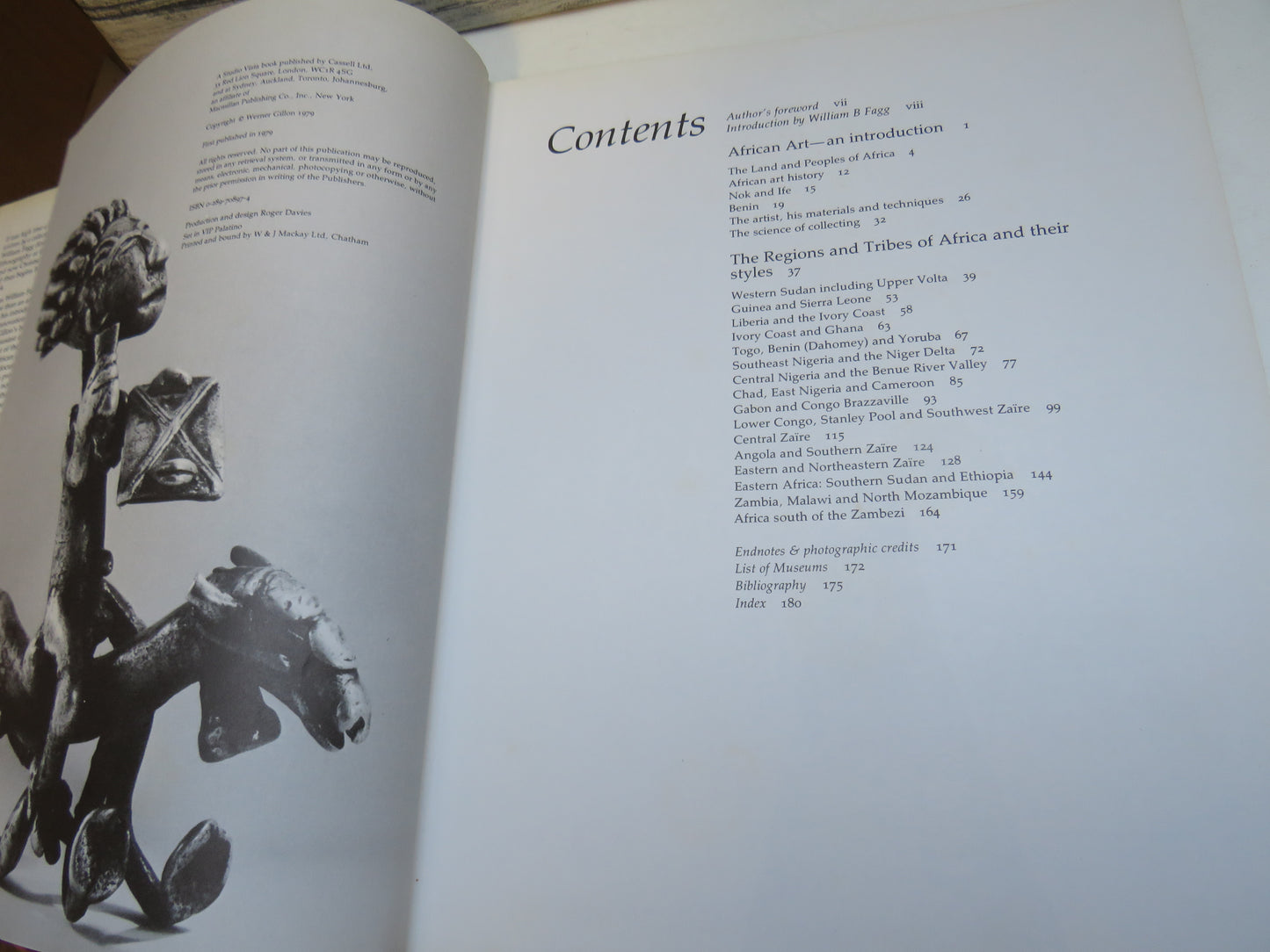 Collecting African Art by Werner Gillon (Art Reference Book, 1979)