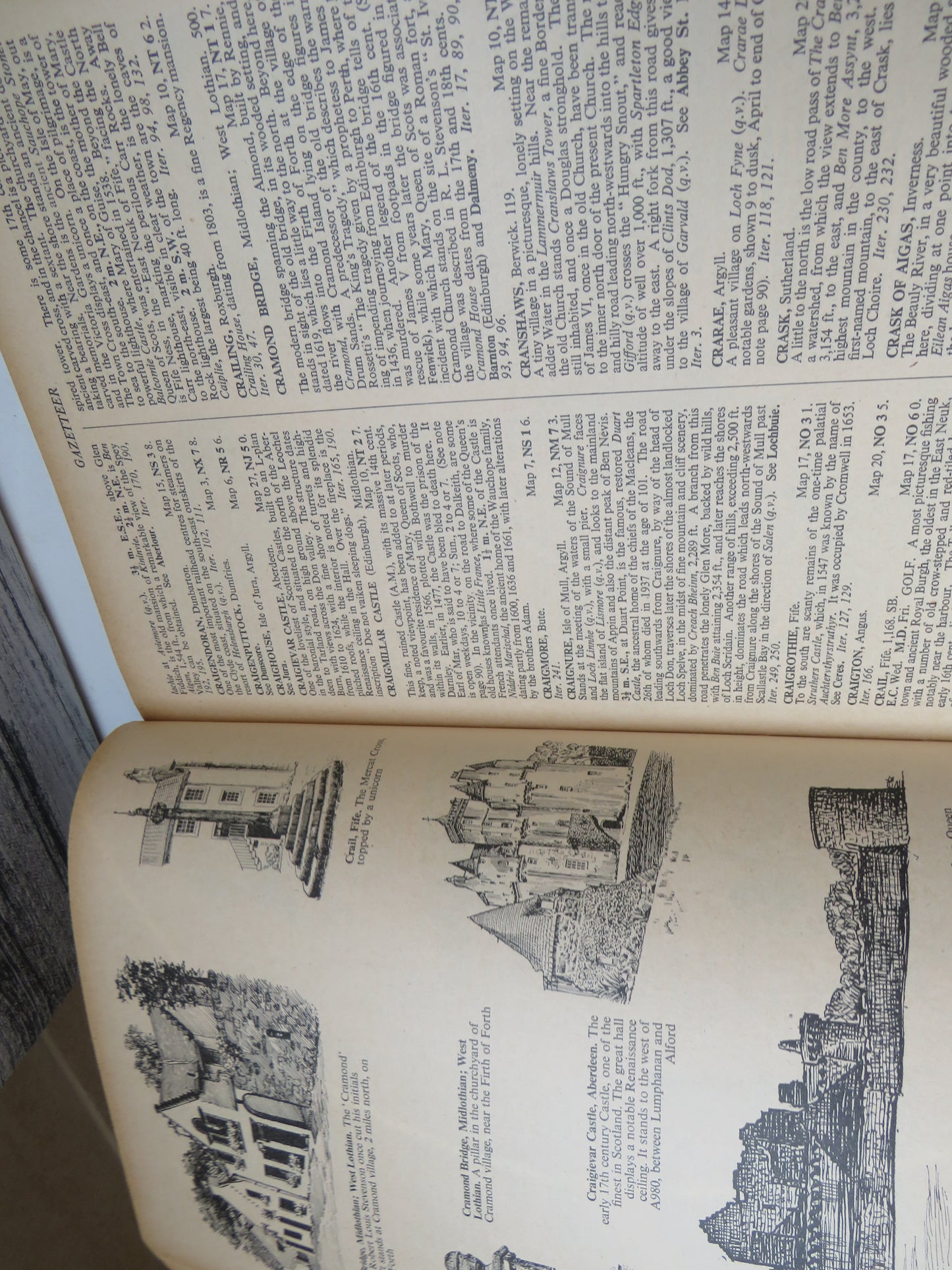 Illustrated Road Book of Scotland With Gazetteer, Itineraries, Maps & Town Plans 1960