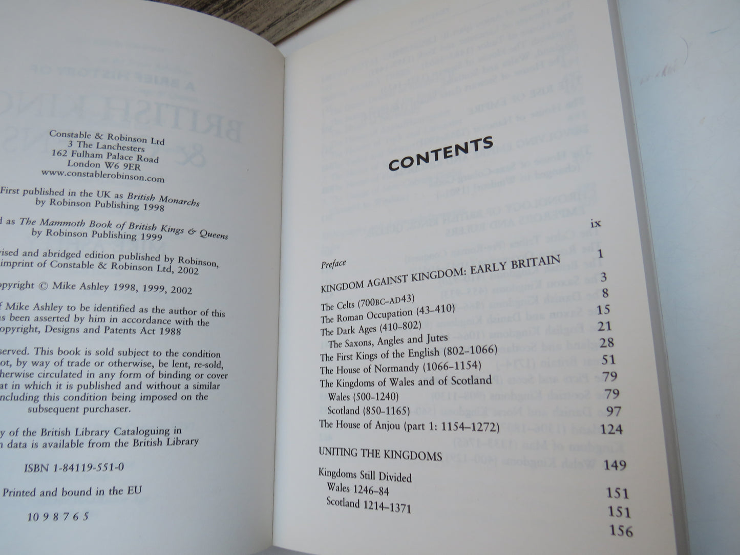 A Brief History of British Kings & Queens By Mike Ashley 2002