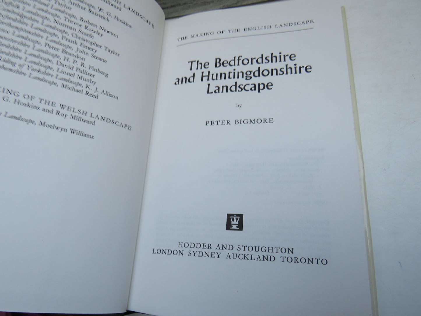 The Befordshire and Huntingdonshire Landscape By Peter Bigmore 1979