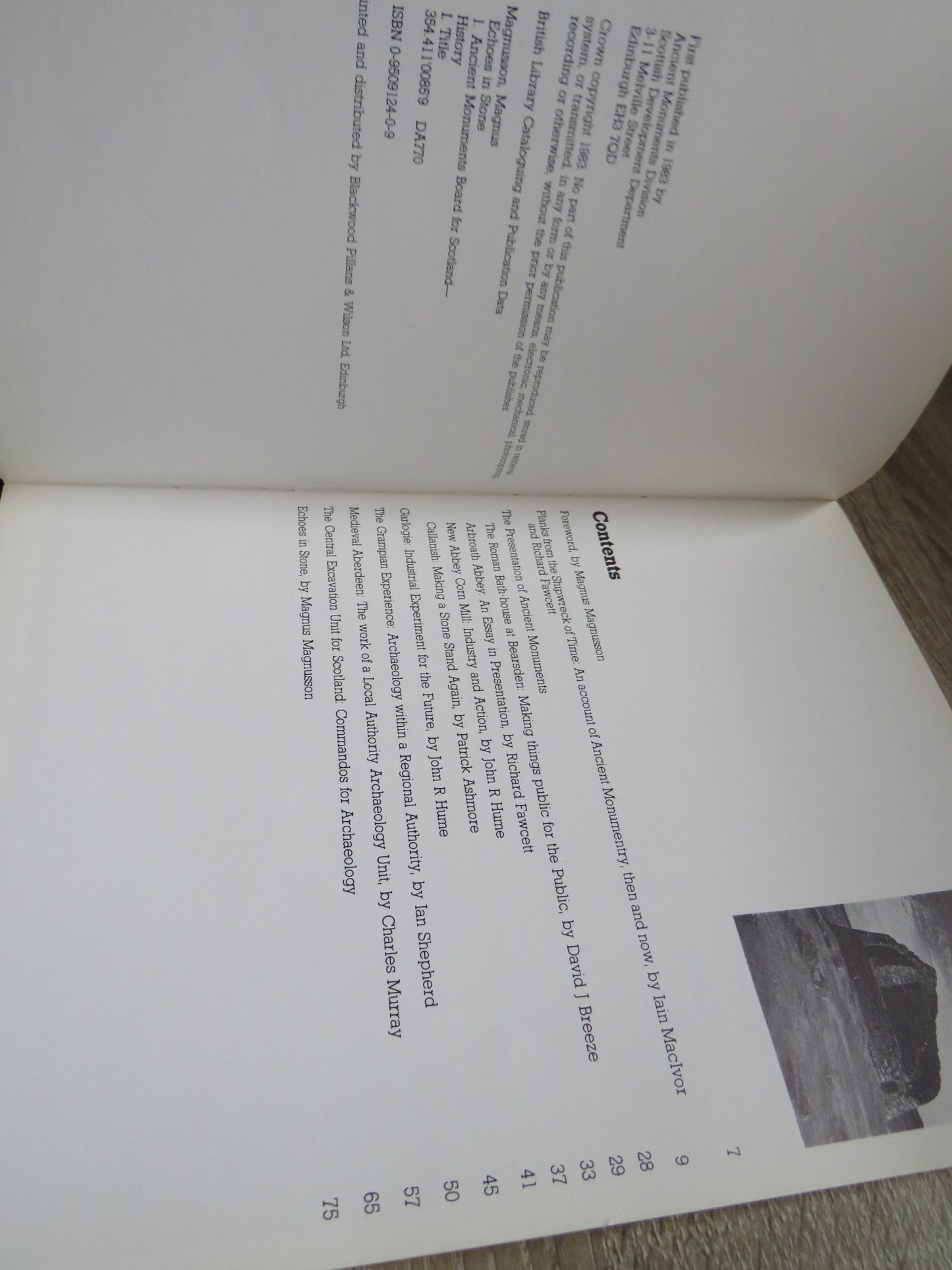Echoes In Stone Edited by Magnus Magnusson 1983