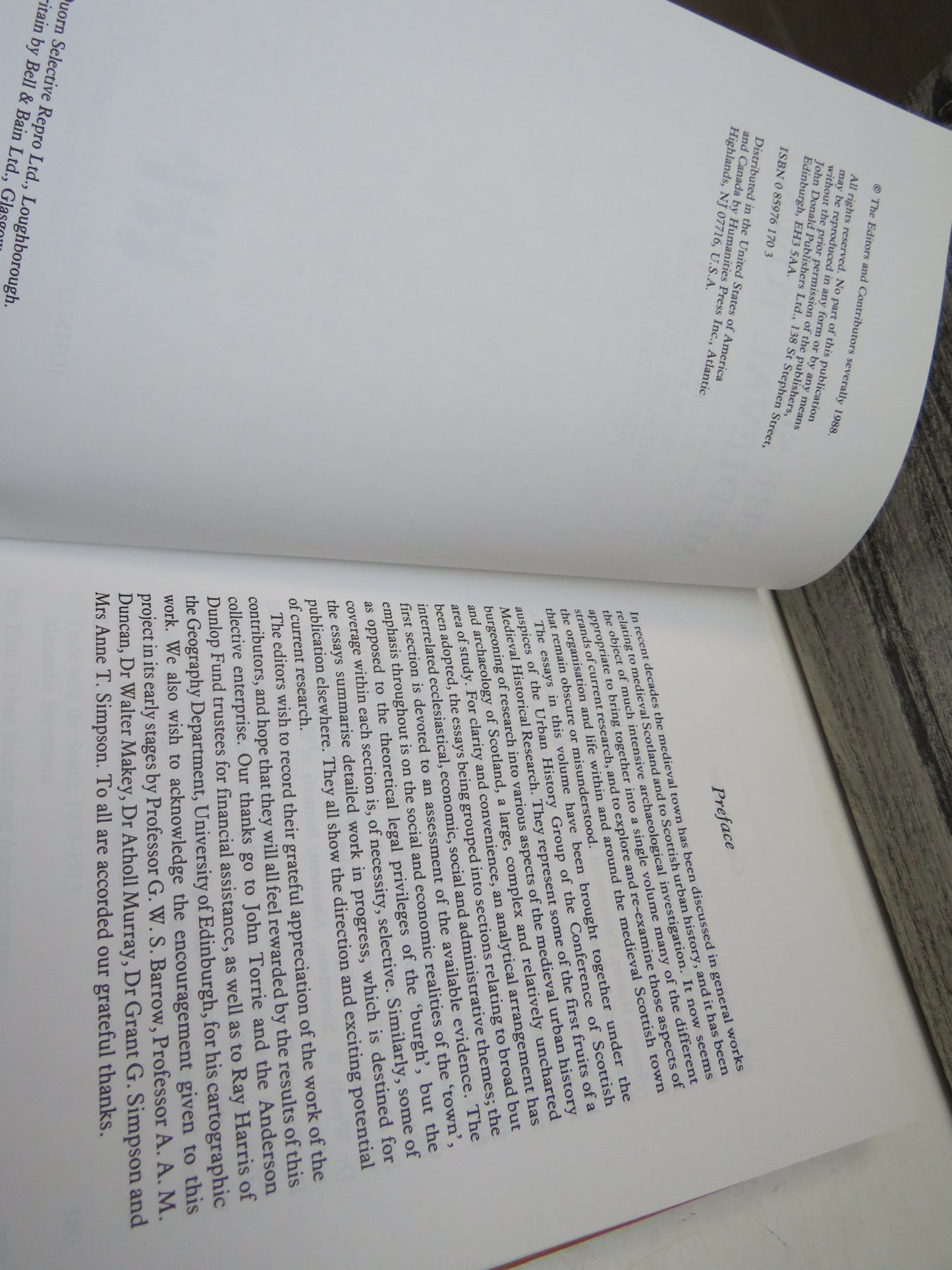 The Scottish Medieval Town Edited By Michael Lynch, Michael Spearman, Geoffrey Stell 1988