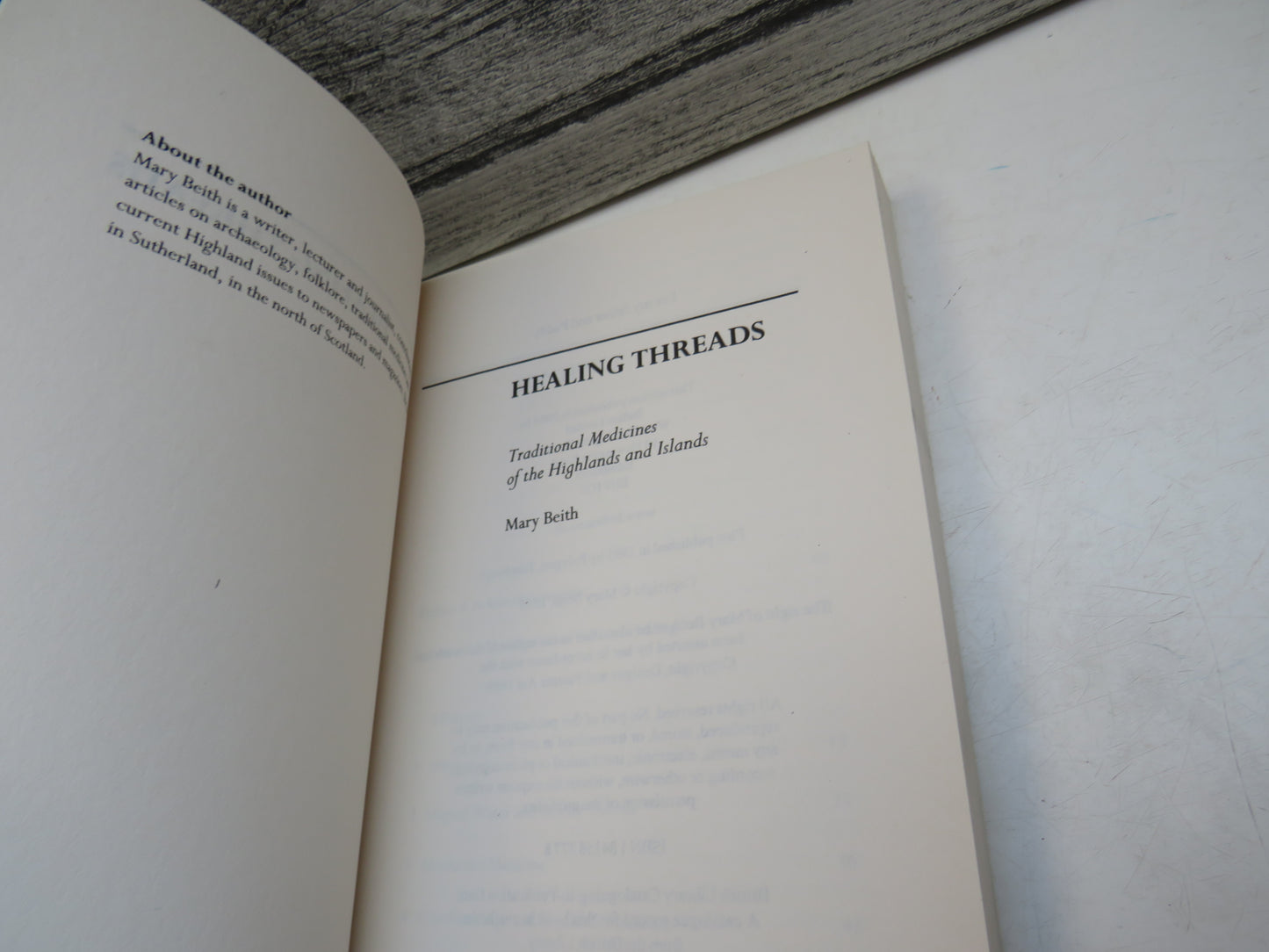 Healing Threads Traditional Medicines of the Highlands and Islands By Mary Beith 2004