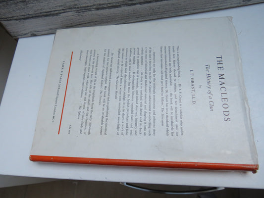 Heraldic Cadency The Development of Differencing of Coats of Arms for Kinsmen and Other Purposes by Lt. Colonel Robert Gayre of Gayre and Nigg (Vintage Heraldry Book) book 2