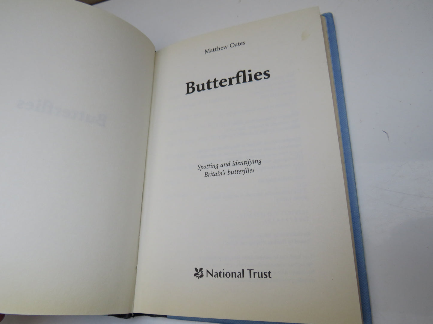 Butterflies Spotting and Identifying Britain's Butterflies By Matthew Oats 2011