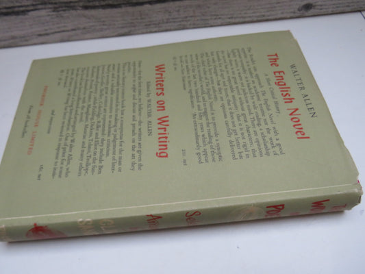 The World Of Poetry Poets and Critics On The Art and Functions of Poetry Extracts Selected and Arranged By Clive Sansom 1960