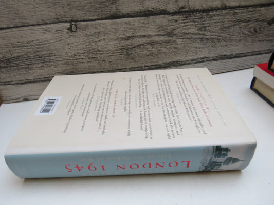 London 1945 Life In The Debris of War By Maureen Waller 2004