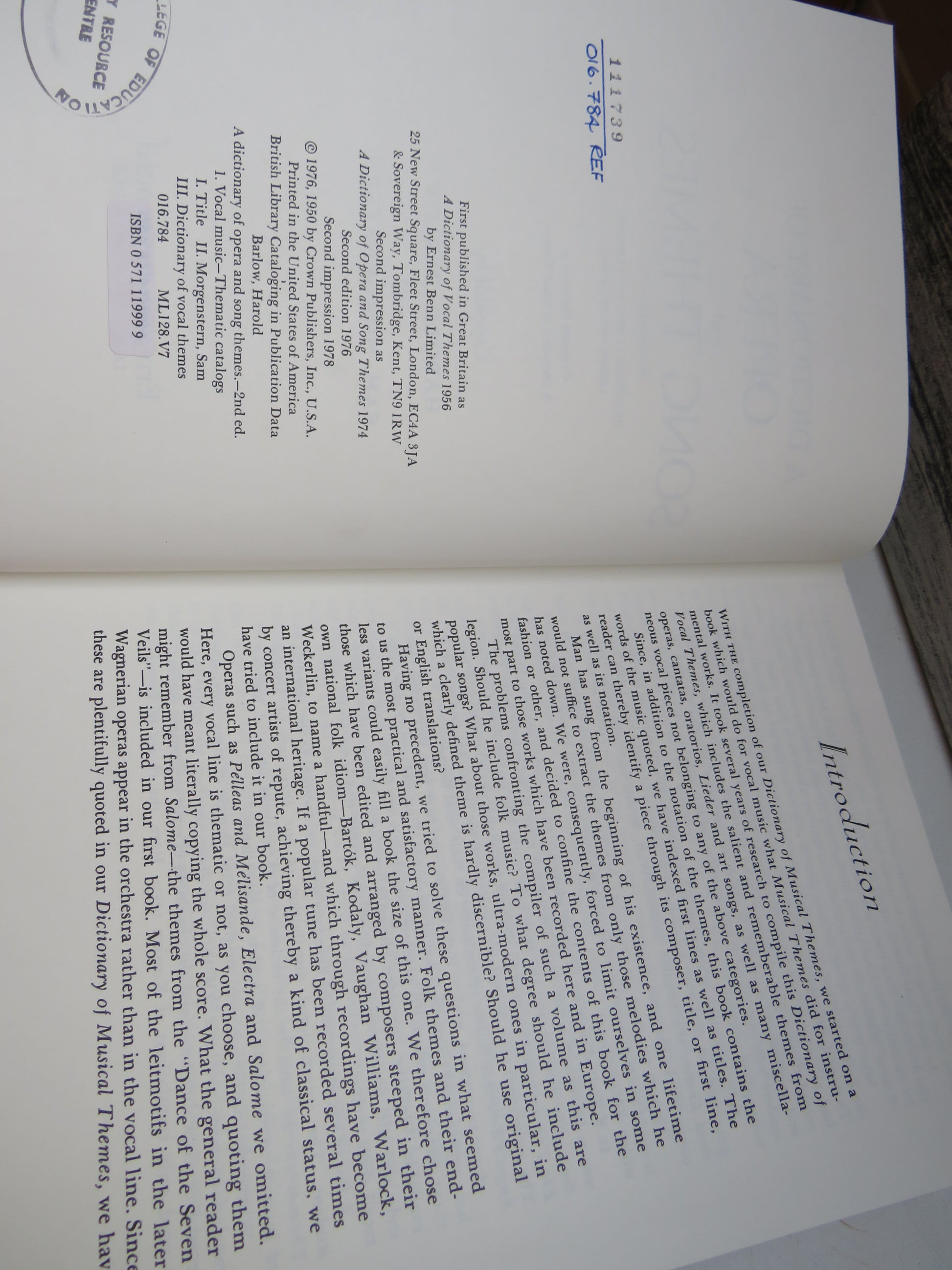 A Dictionary of Opera and Song Themes Revised Edition Compiled By Harold Barlow and Sam Morgenstern 1978 (Modern Reference Book) book 6