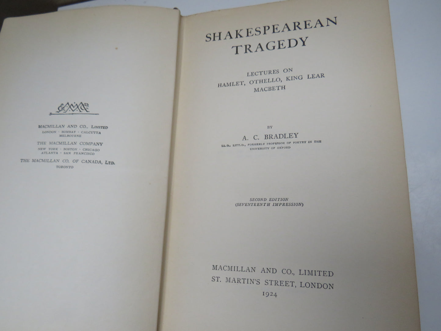 Shakespearean Tragedy Lectures On Hamlet, Othello, King Lear, Macbeth By A.C. Bradley 1924