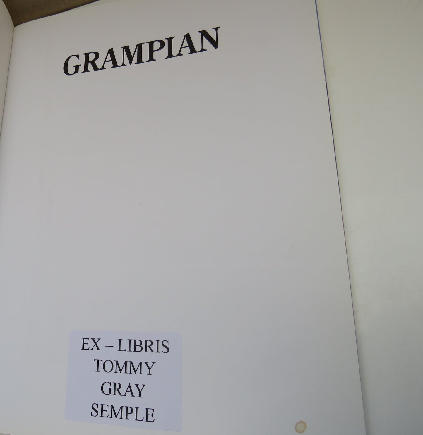 Grampian A Country in Miniature by Ross Leckie, 1991