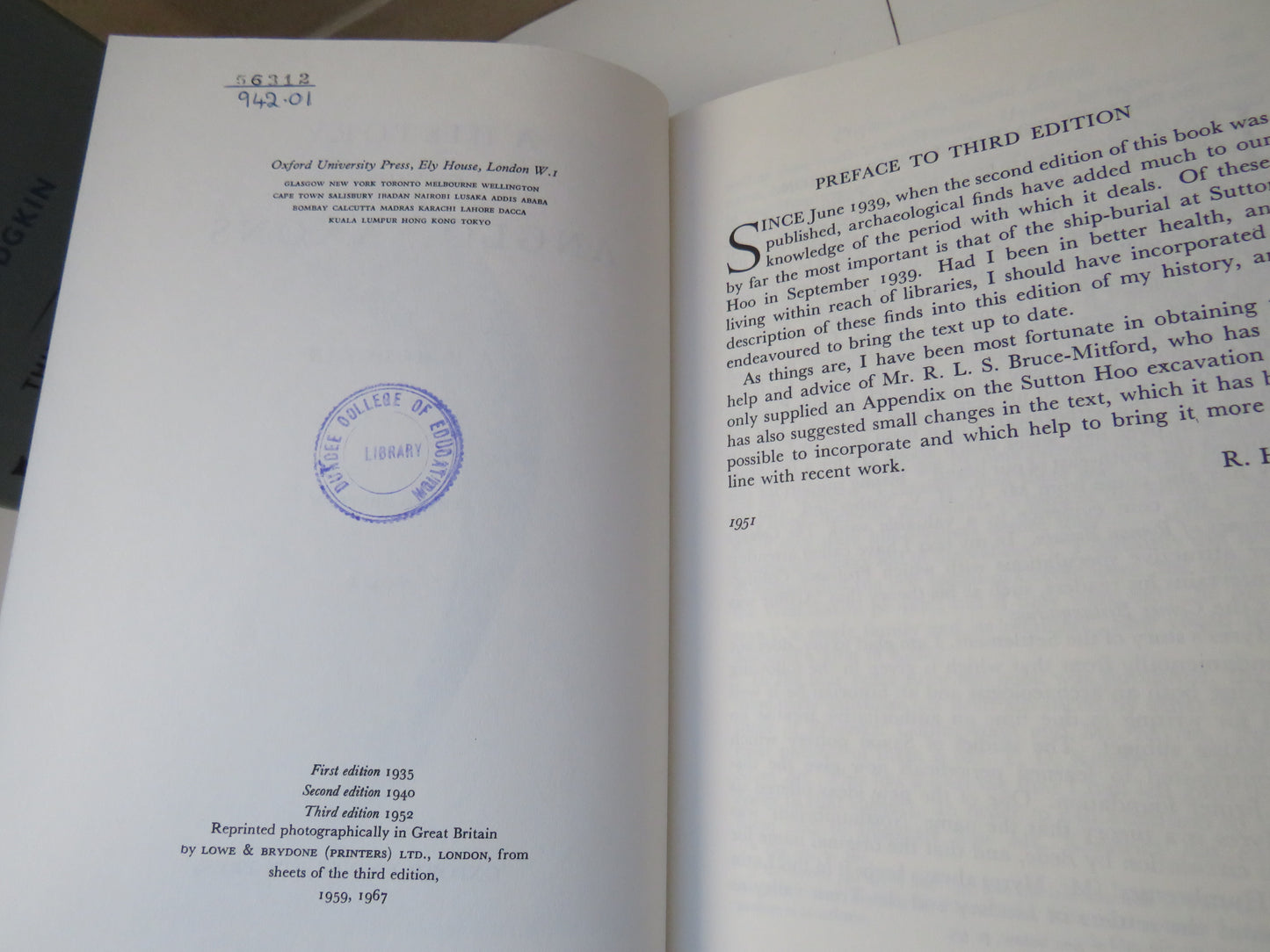 A History of The Anglo-Saxons By R.H. Hodgkin 1967