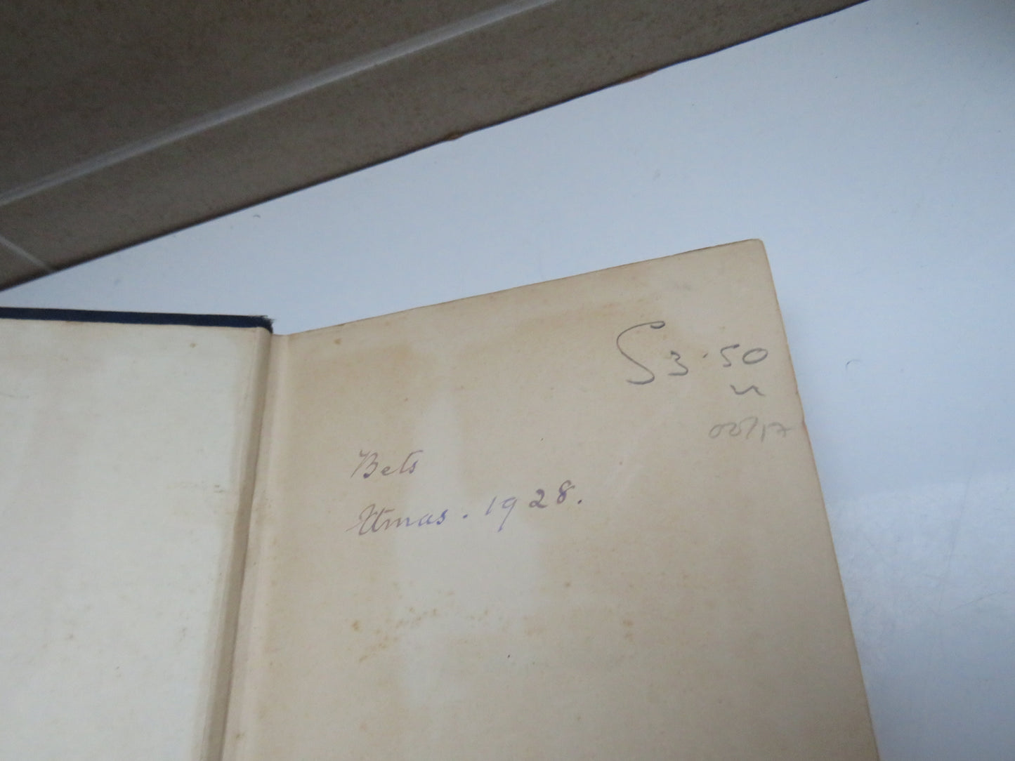 A Book of Broadsheets With An Introduction By Geoffrey Dawson 1928