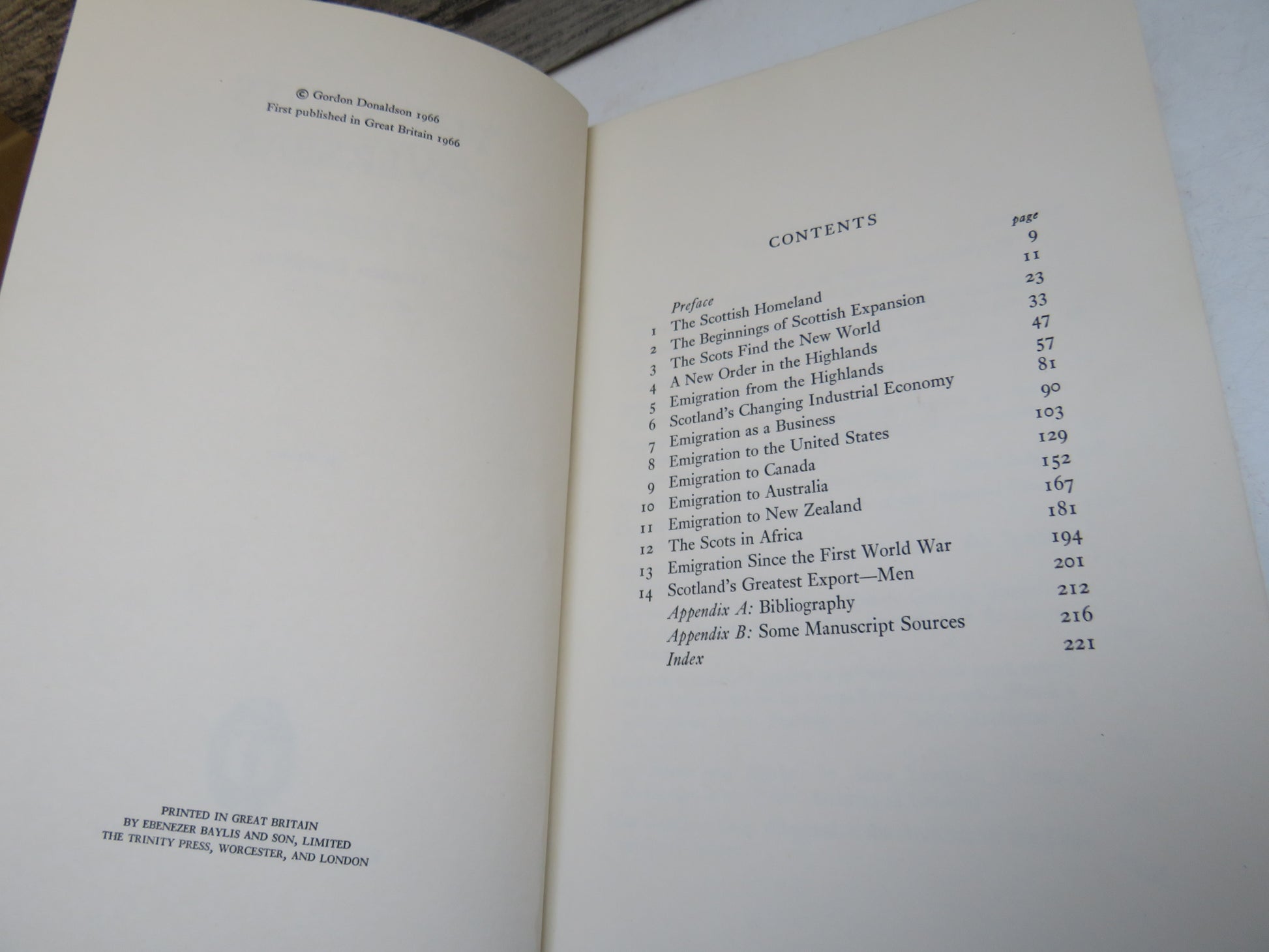 The Scots Overseas By Gordon Donaldson 1966 (Vintage Scottish History) book 5