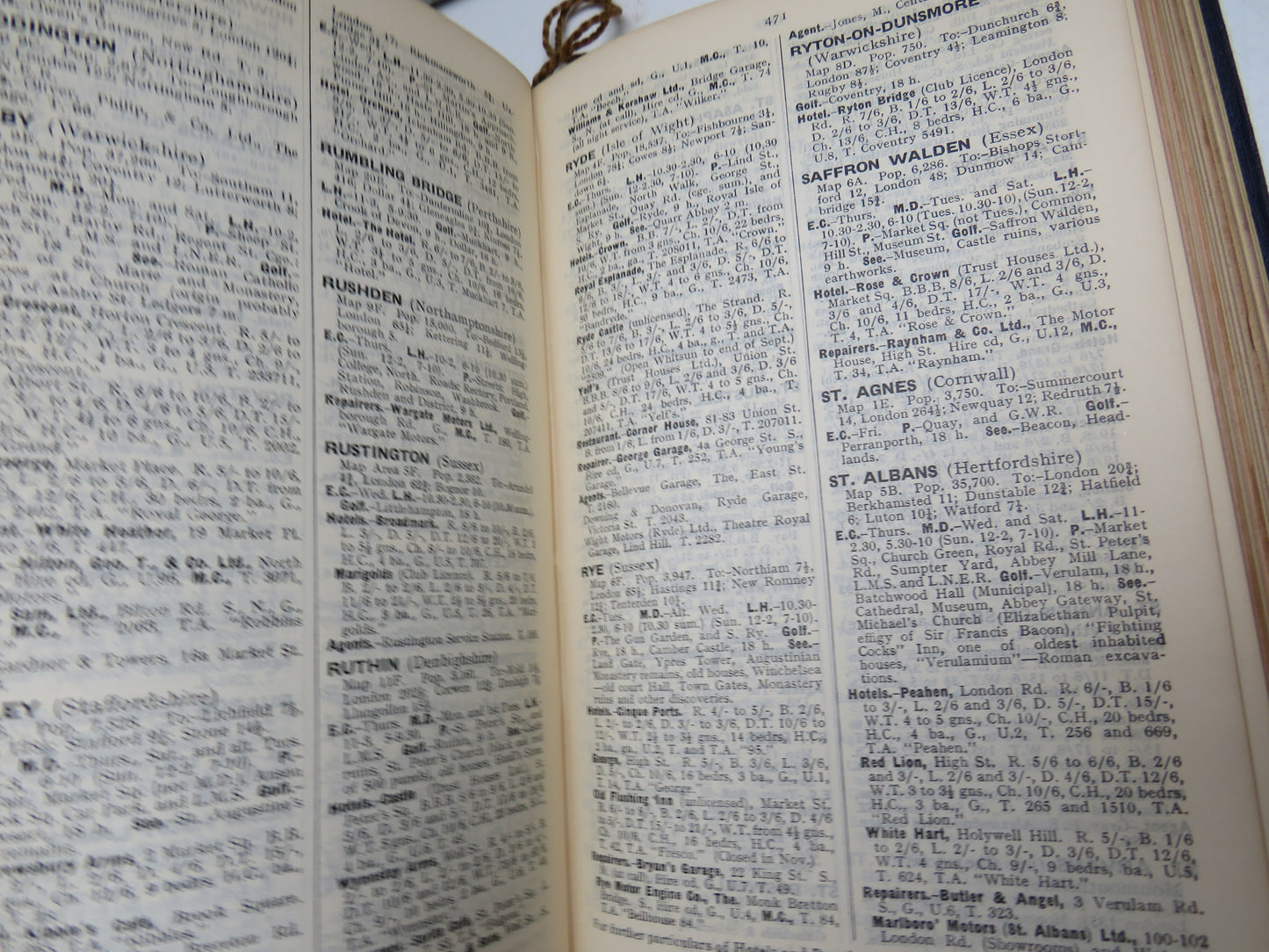 Royal Automobile Club Guide and Handbook 1939-40