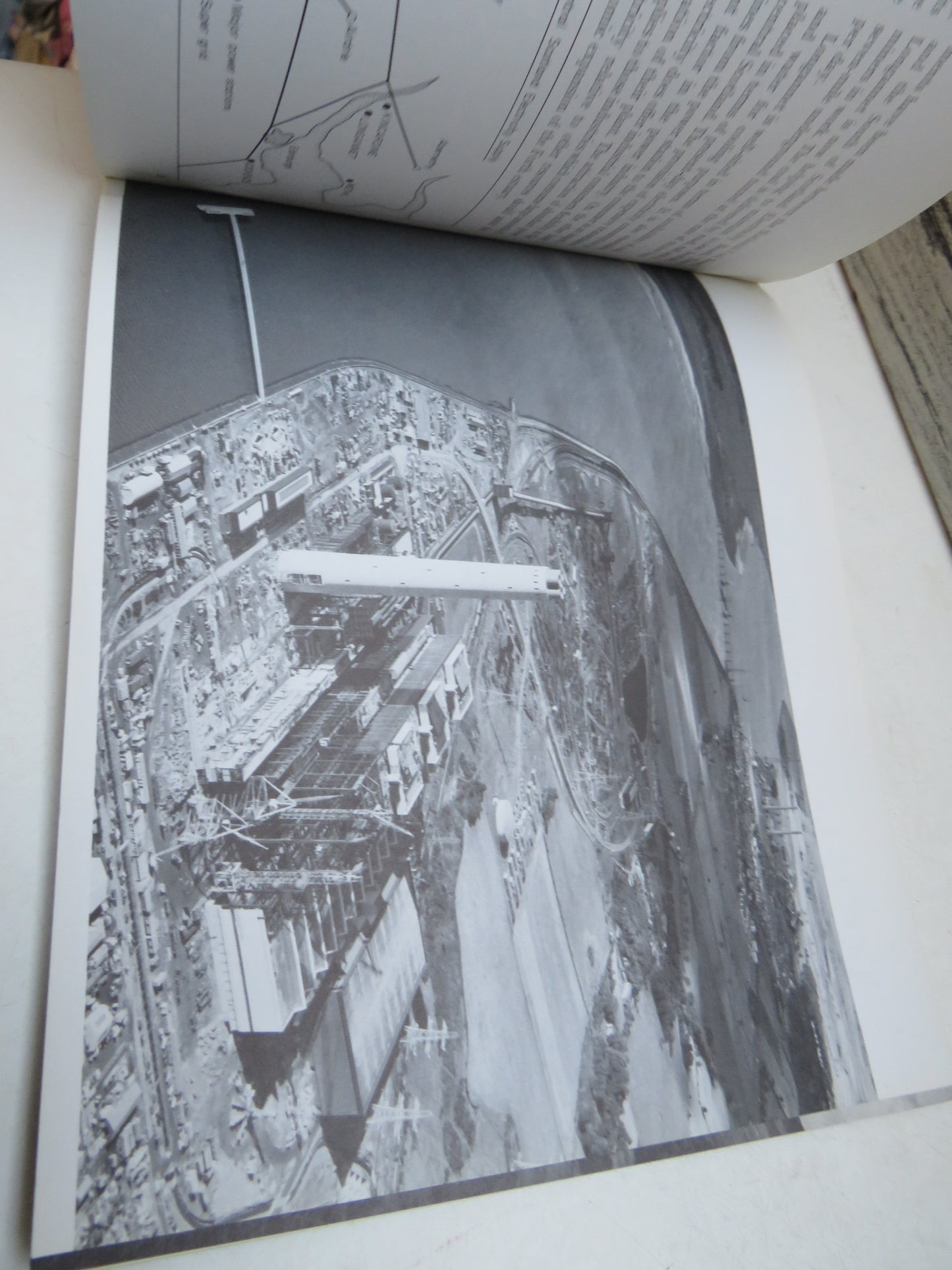 Scotland From The Air By Ann Glen & Michael Williams 1972
