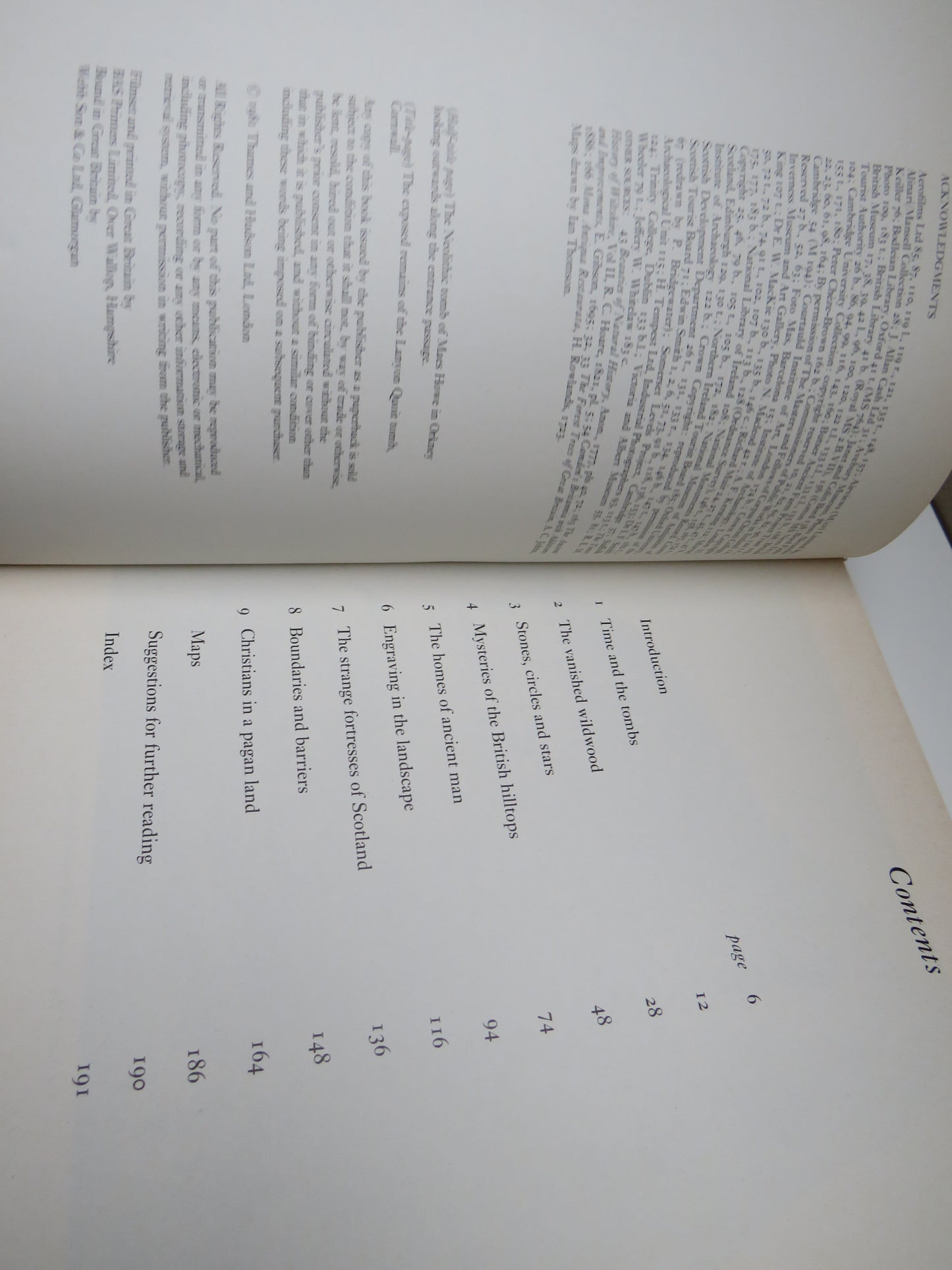 Riddles In The British Landscape By Richard Muir With 148 Illustrations and 4 Maps
