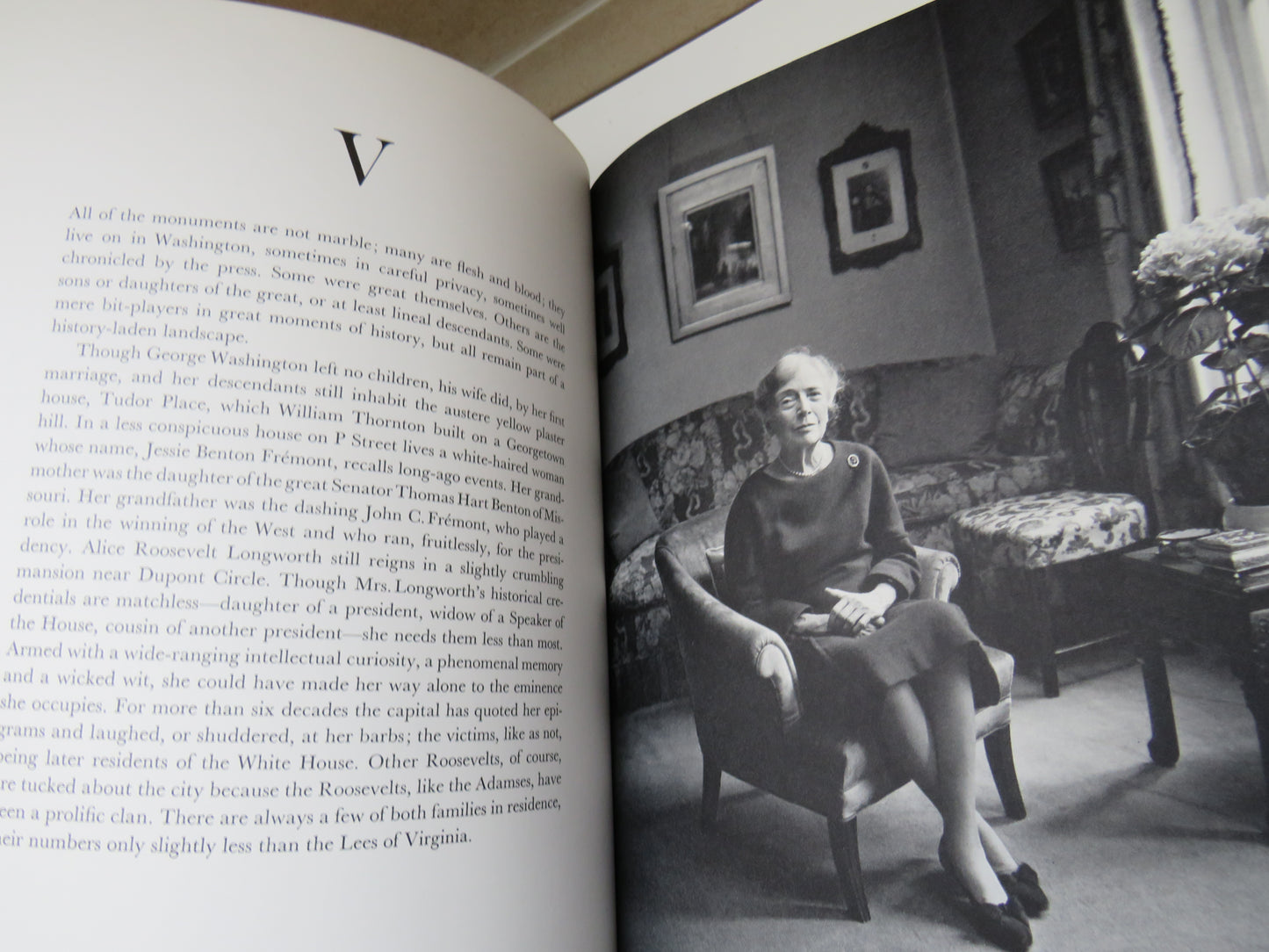 The Evidence of Washington By William Walton Photographs By Evelyn Hofer 1966