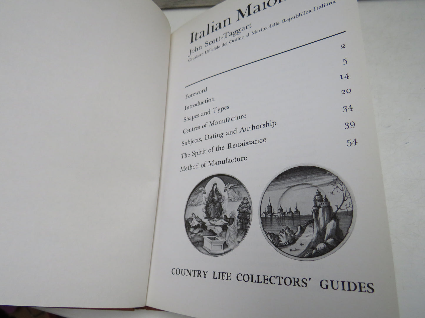 Italian Maiolica By John Scott-Taggart