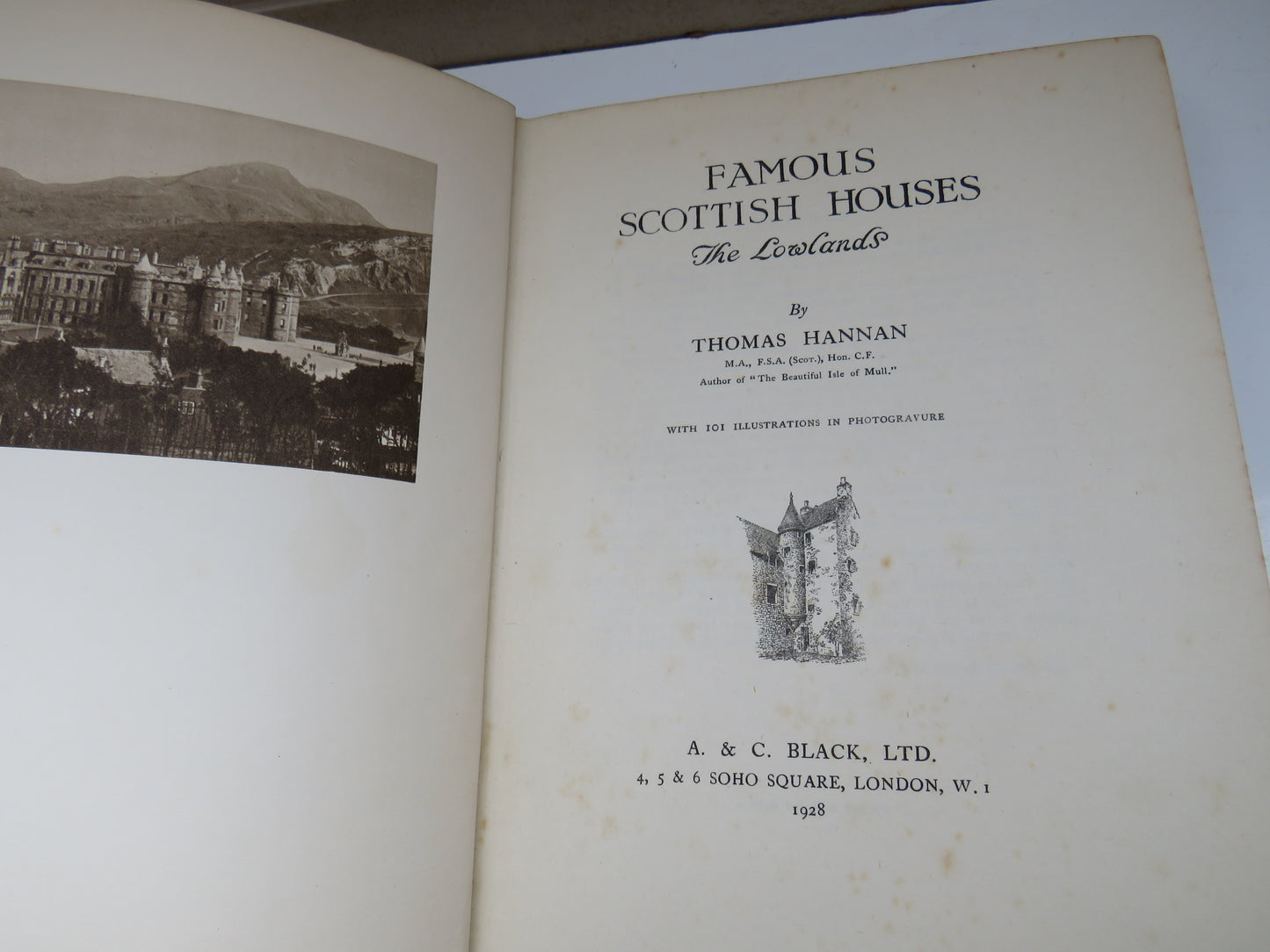 Famous Scottish Houses The Lowlands By Thomas Hannan 1928