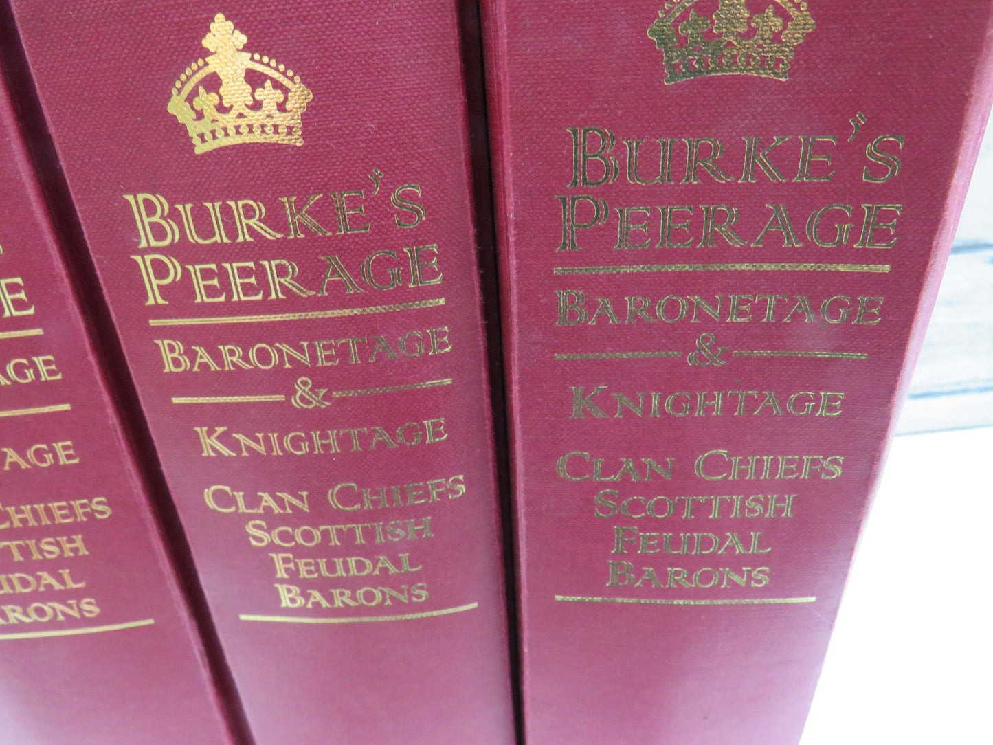 Burke's Peerage Baronetage & Knightage Clan Chiefs Scottish Feudal Barons 107th Edition 2003 Volume 1-3