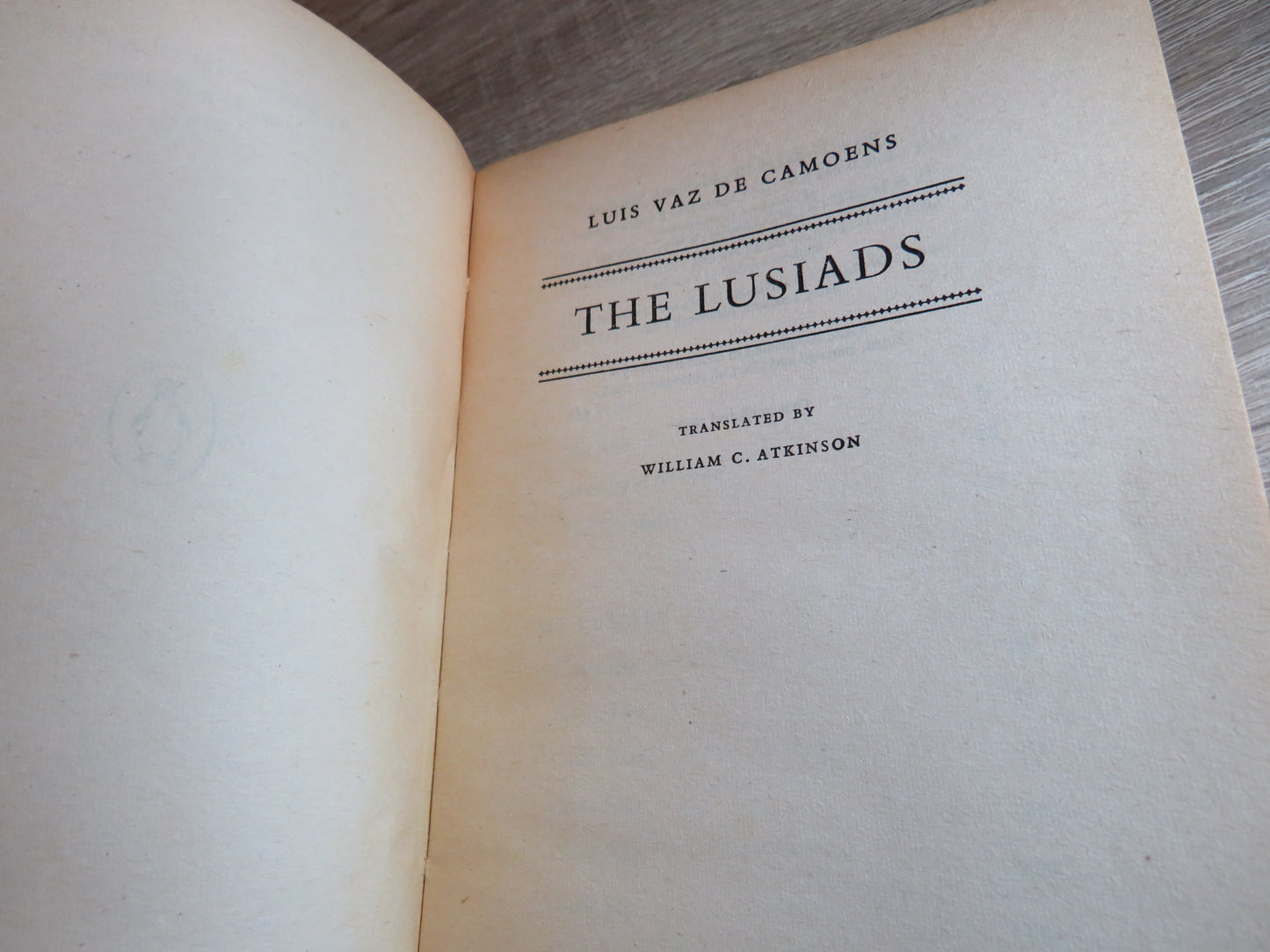 The Lusiads By Luis Vaz De Camoens Translated By William C. Atkinson 1952 Penguin Classics
