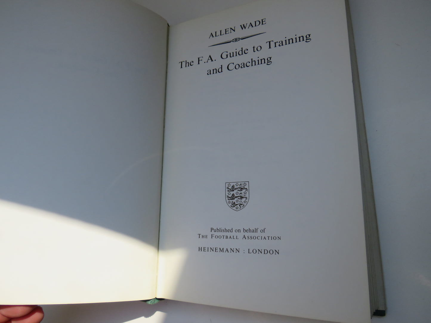 The F.A. Guide To Training and Coaching By Allen Wade 1981