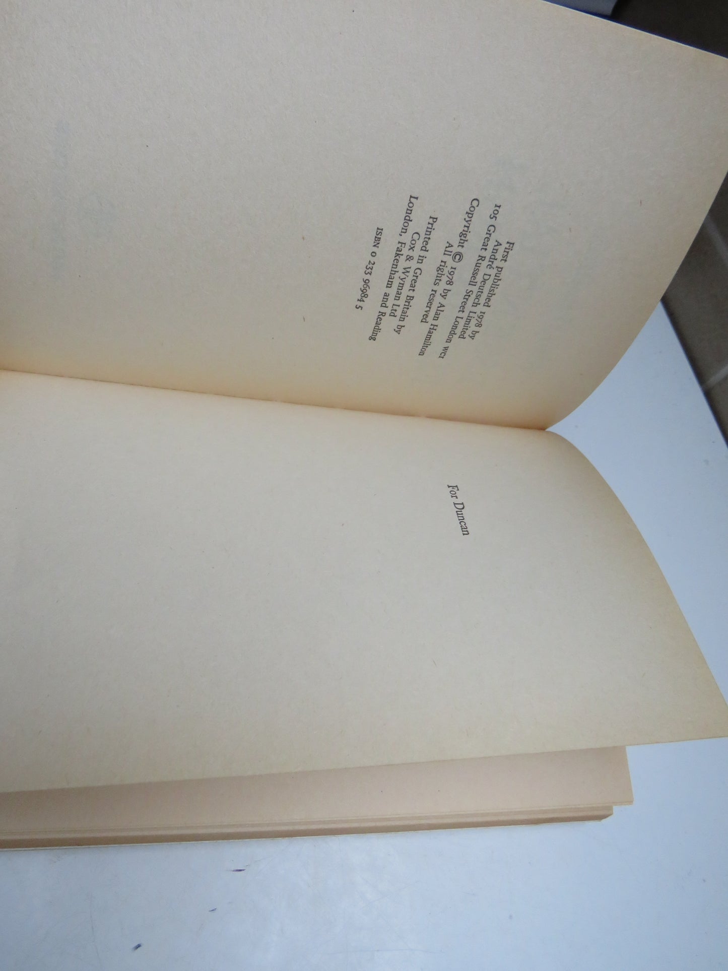 Essential Edinburgh by Alan Hamilton 1978