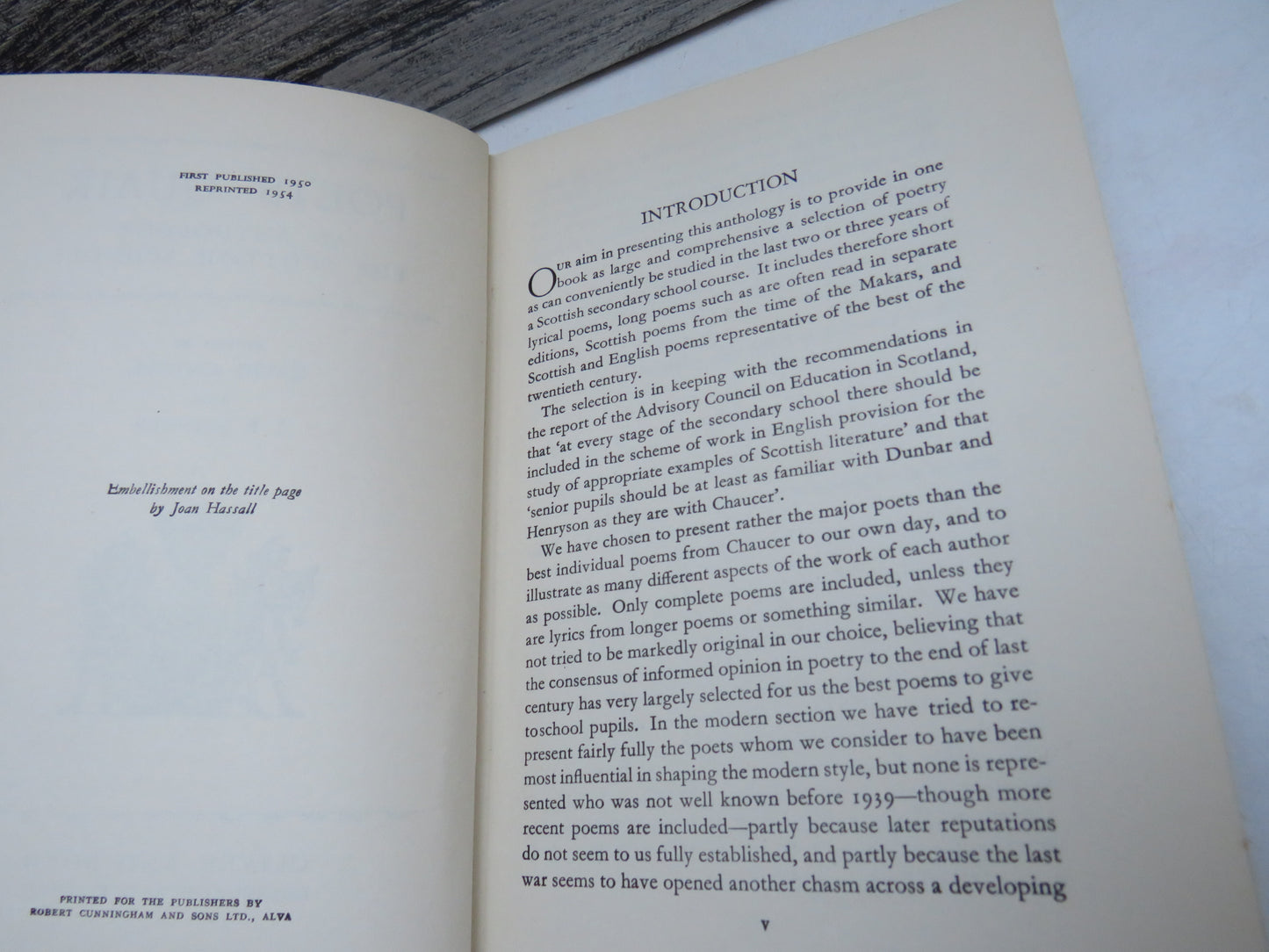 Poets' Quair An Anthology For Scottish Schools Edited By David Rintoul and J.B. Skinner 1954