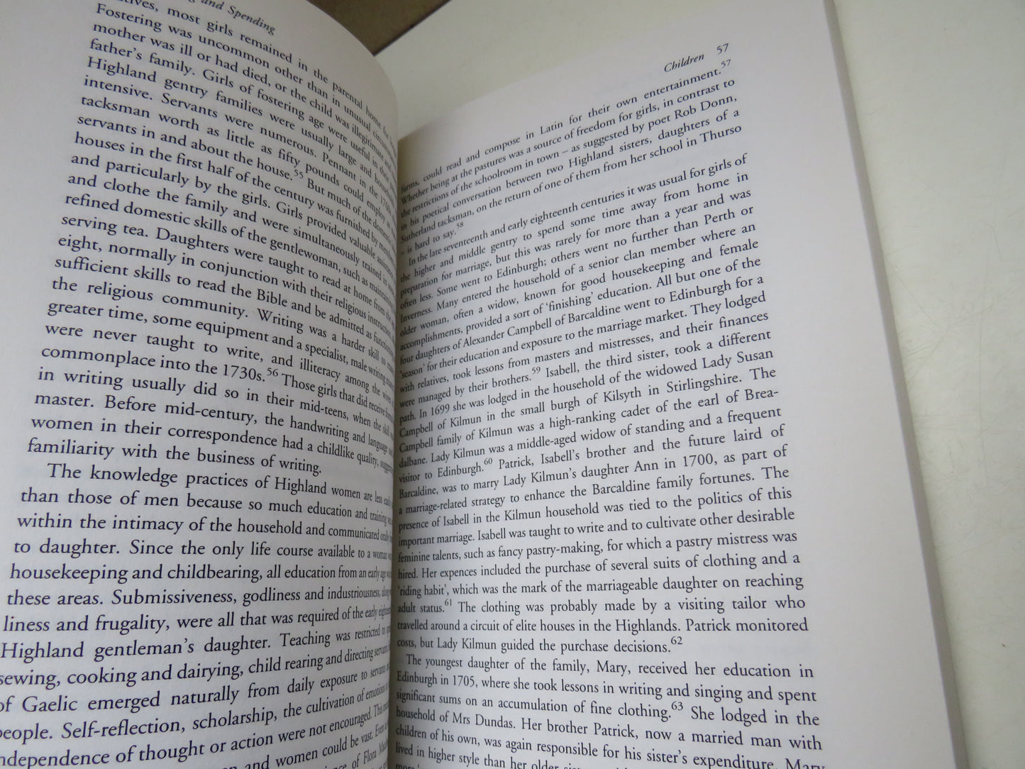 Lairds and Luxury The Highland Gentry In Eighteenth-Century Scotland By Stana Nenadic 2007