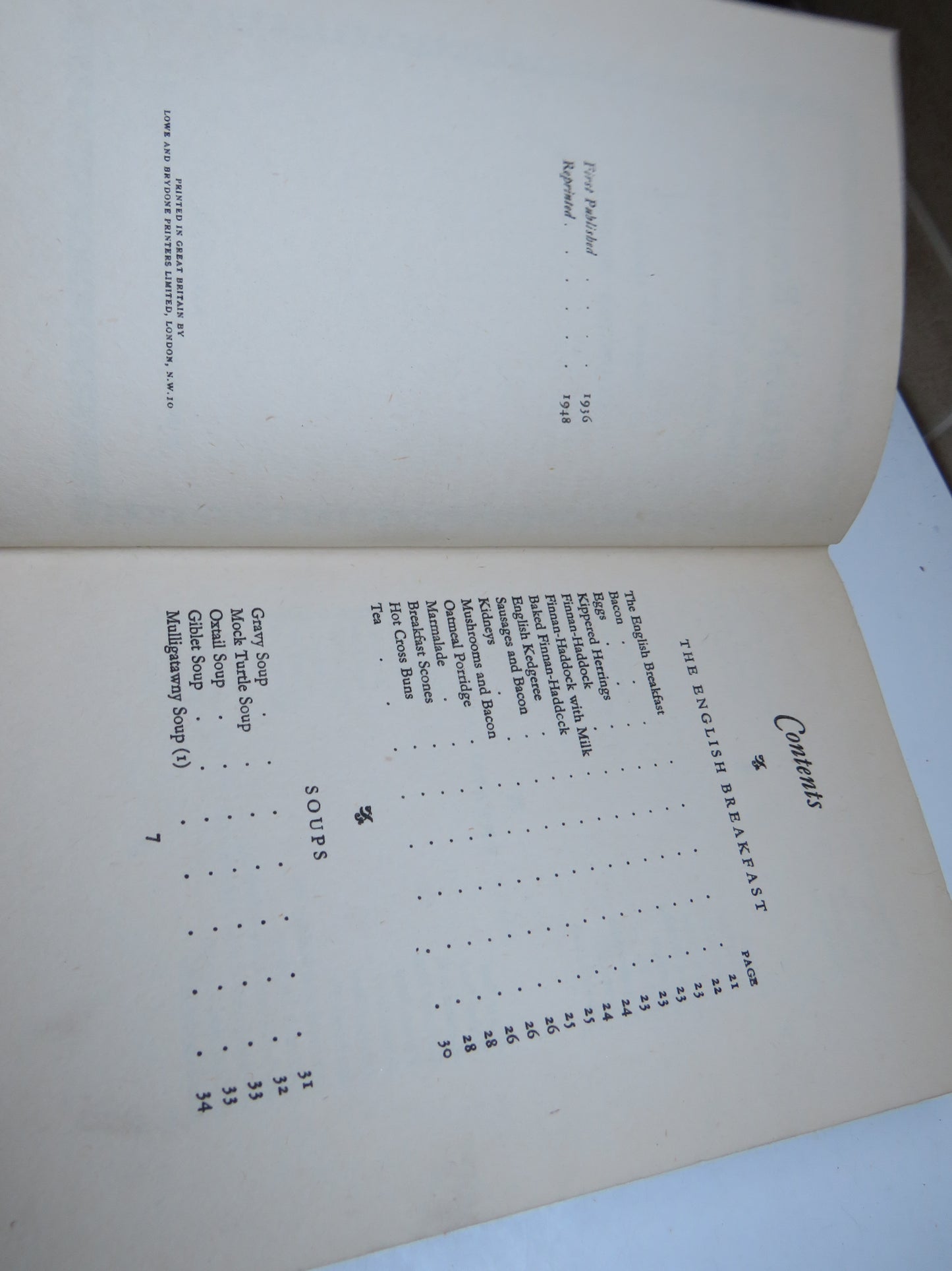 British Recipes The Traditional Dishes of England, Scotland, Ireland & Wales Compiled & Edited By Countess Morphy 1948