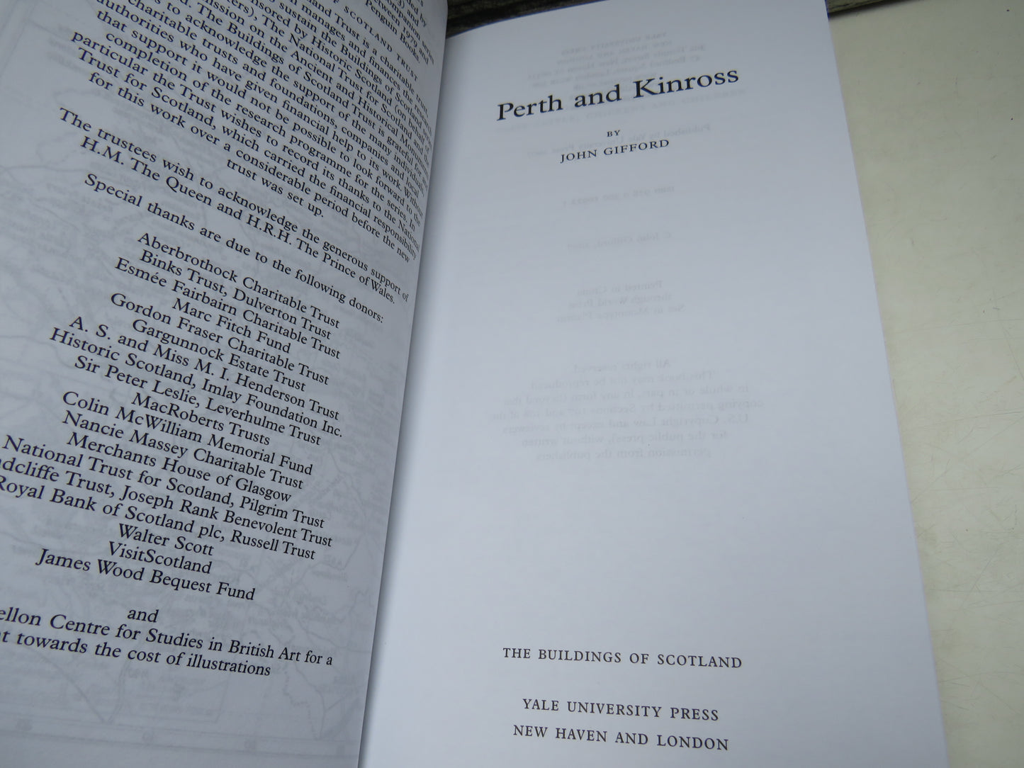 Perth and Kinross By John Gifford The Buildings of Scotland 2007