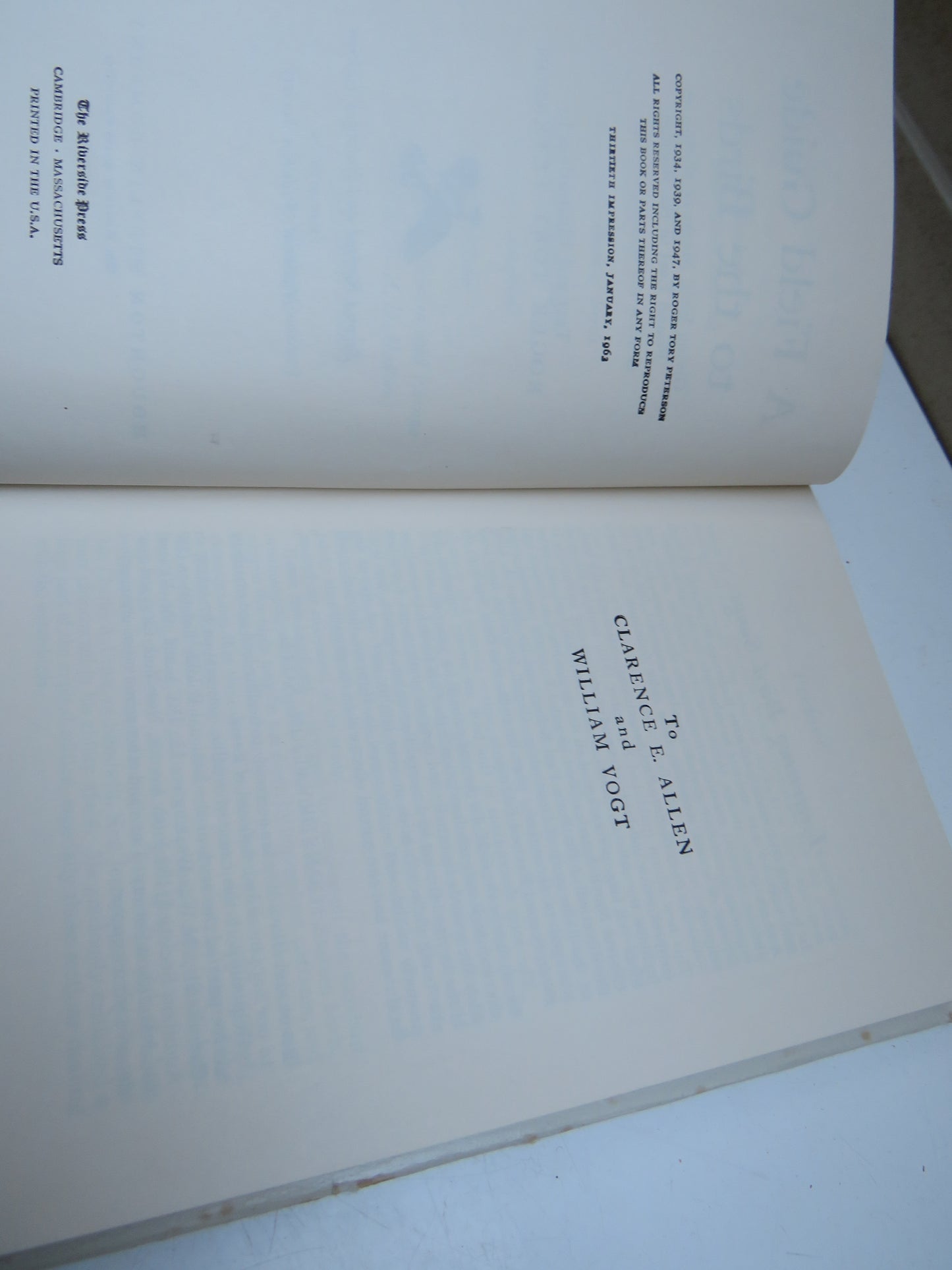 A Field Guide To The Birds Giving Field Marks of All Species Found East of The Rockies Text and Illustrations By Roger Tory Peterson 1962
