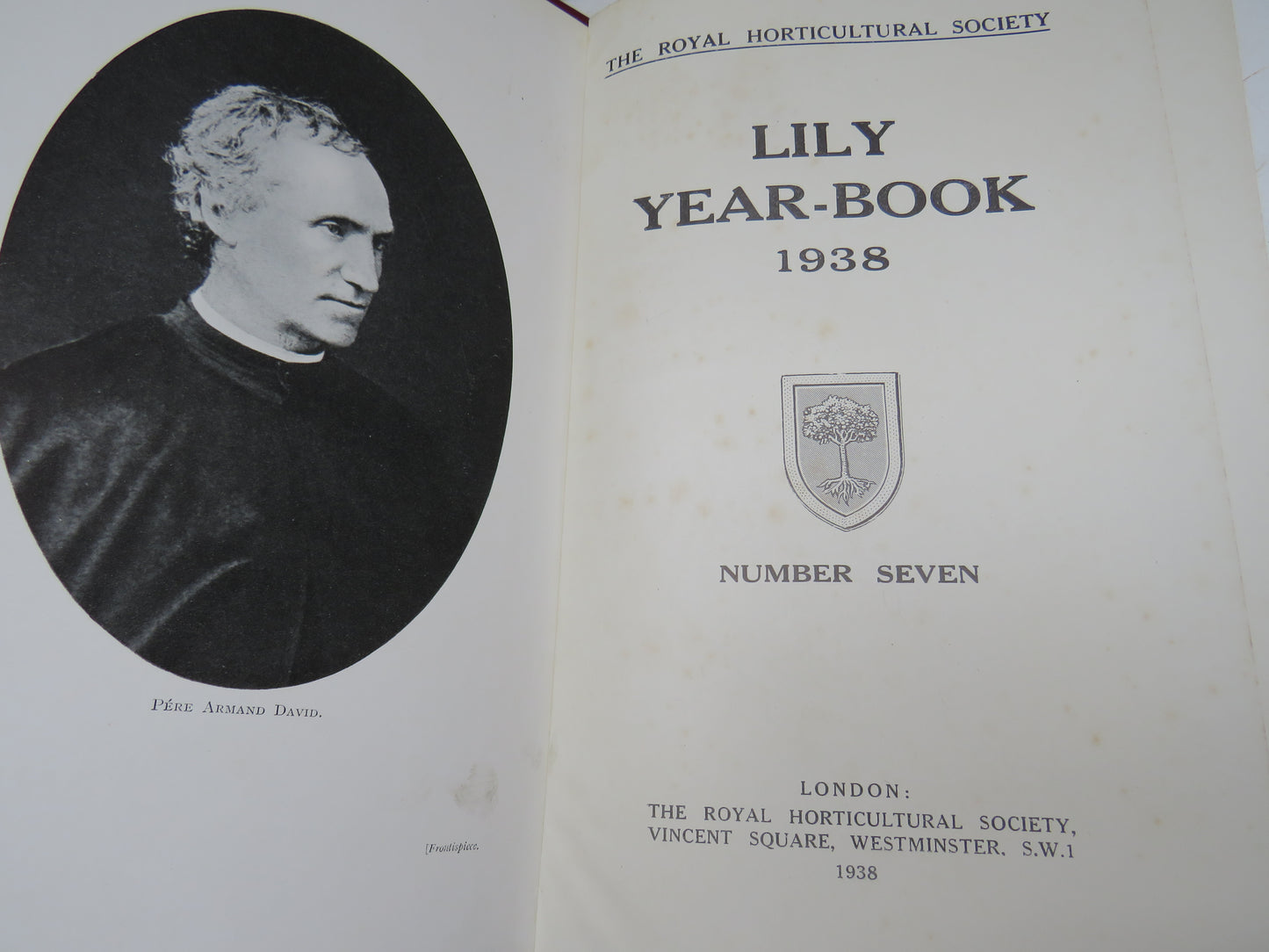The Lily Year Book, 1938 Number 7, The Royal Horticultural Society