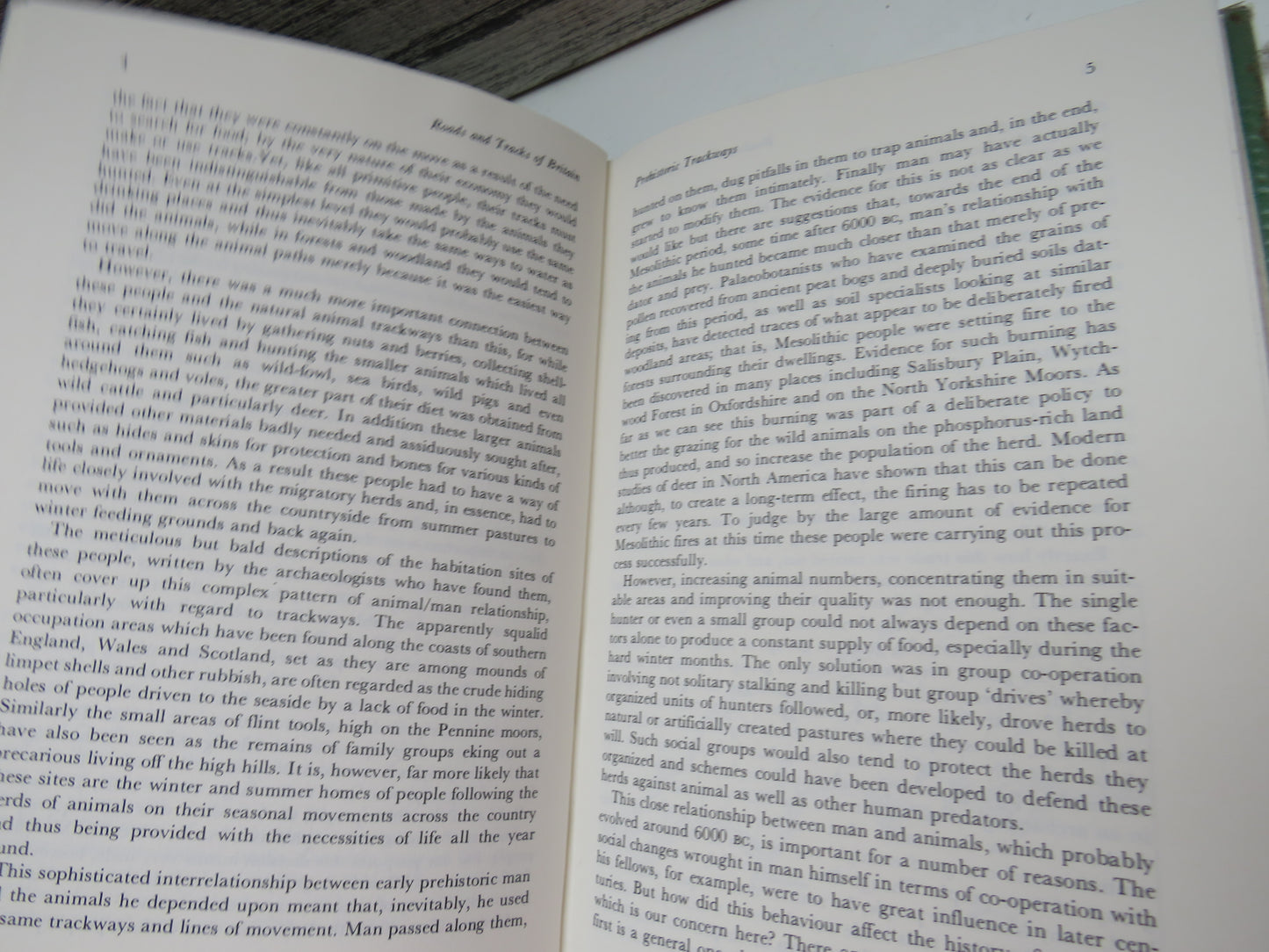 Roads and Tracks of Britain By Christopher Taylor 1979