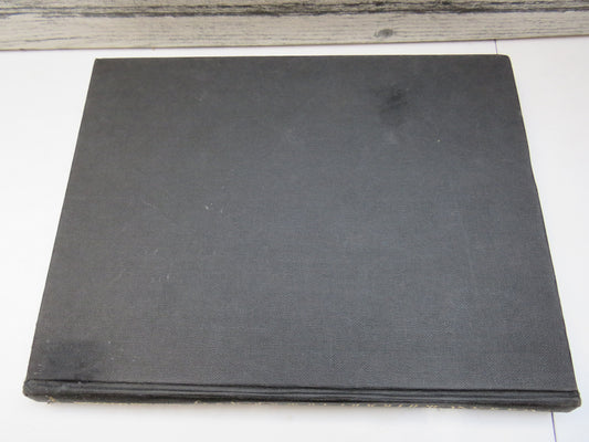 Nude & Glamour Photography by Michael Busselle, 1981