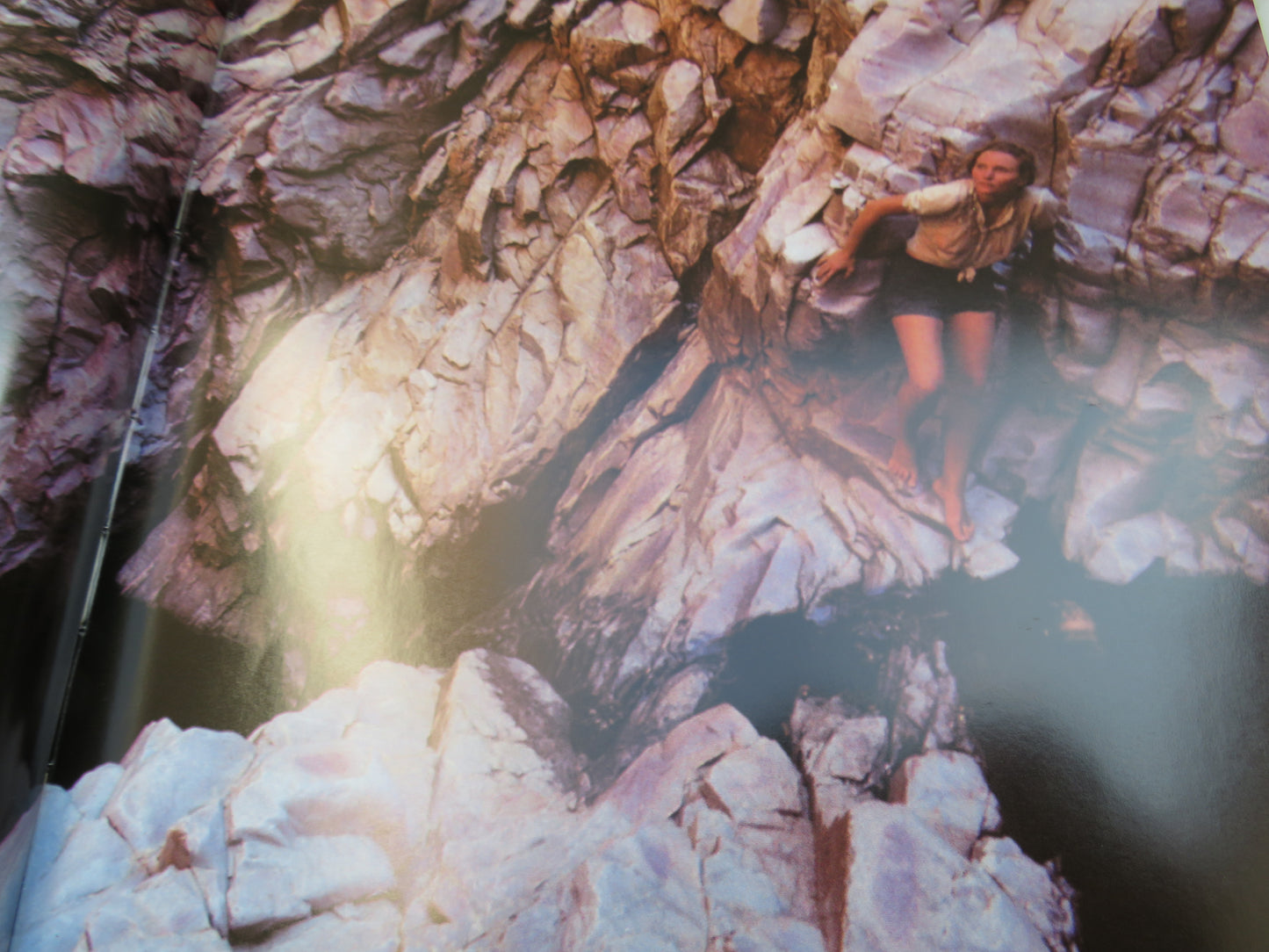 From Alice to Ocean, Alone Across the Outback, 1992