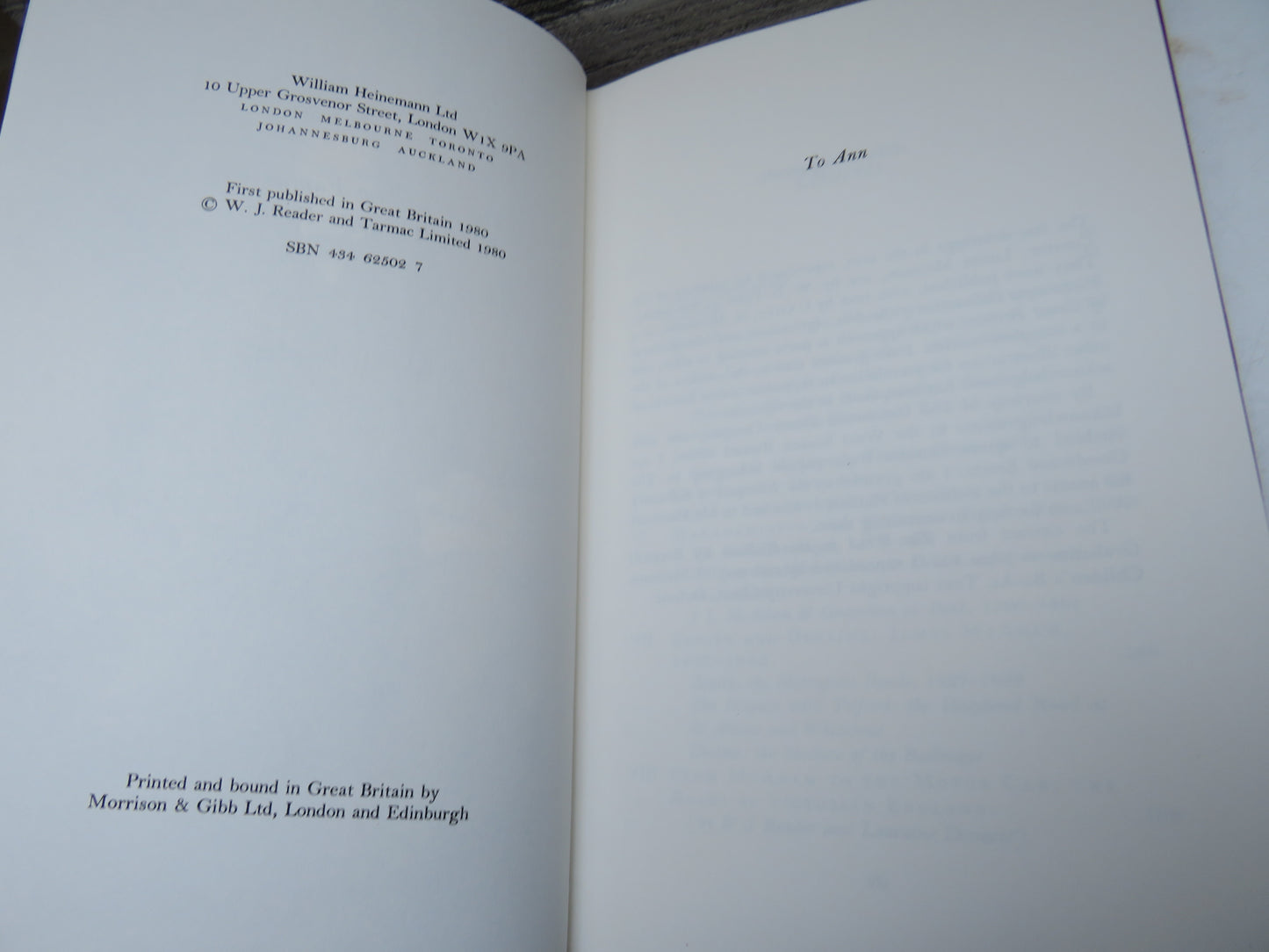 Macadam The McAdam Family and The Turnpike Roads 1798-1861 By W. J. Reader 1980