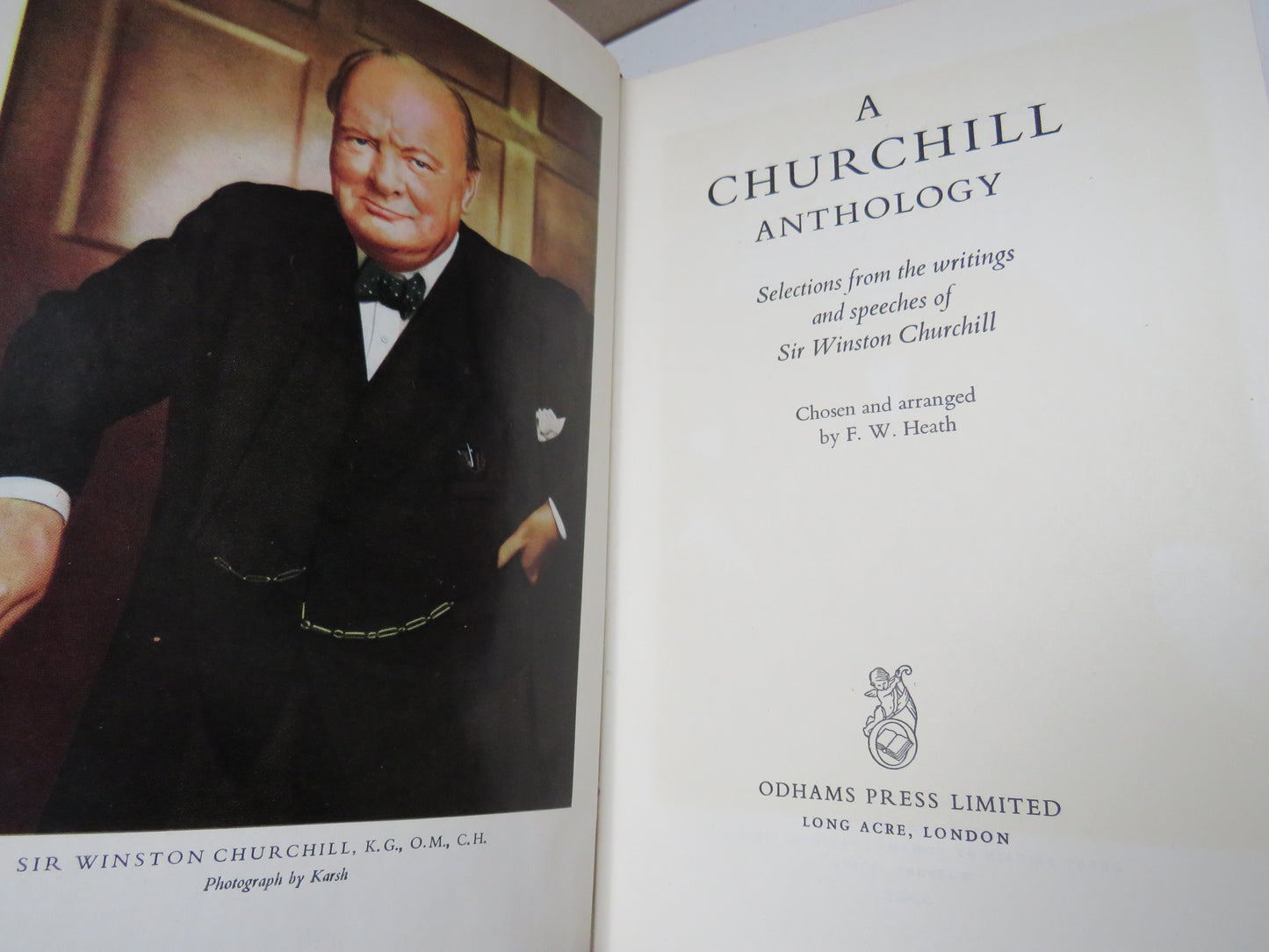 A Churchill Anthology, Churchill His Life and Times, Painting As A Pastime By Odhams Press Cased Book Set