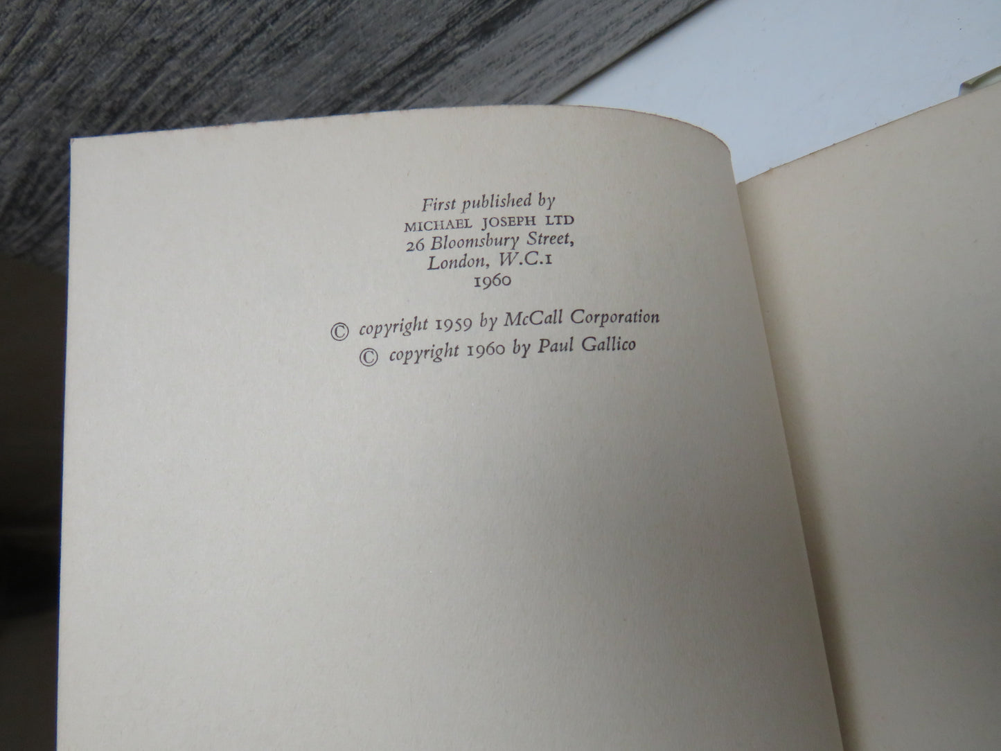 Mrs Harris Goes To New York By Paul Gallico 1960