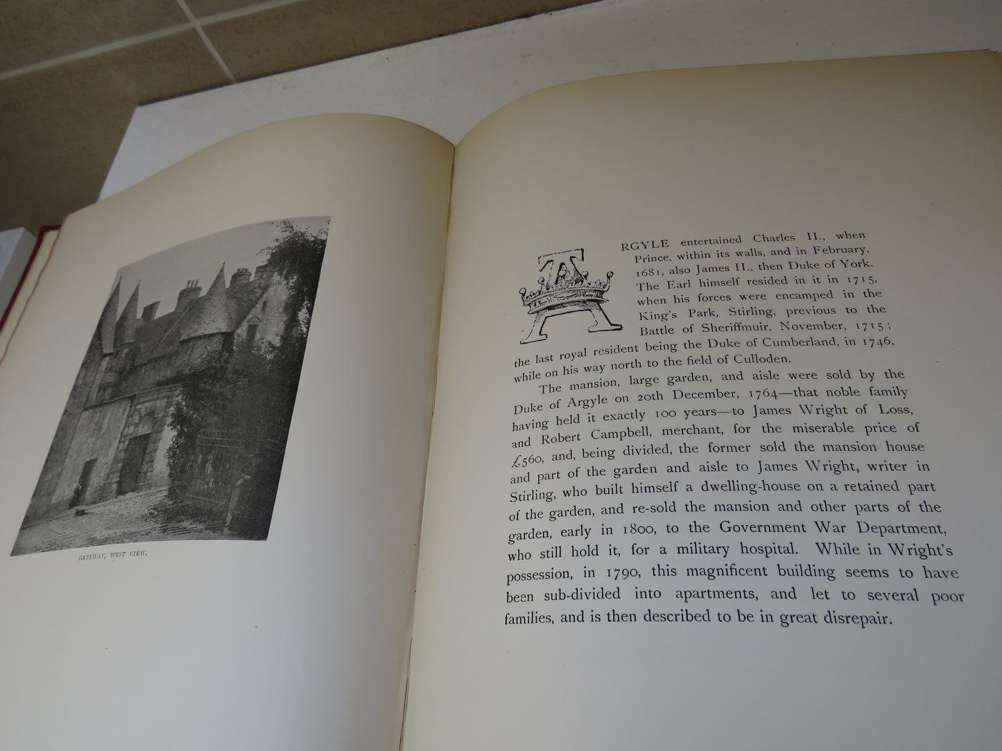 The Old Castle Vennal of Stirling and Its Occupants With The Old Brig of Stirling By J.S. Fleming 1906