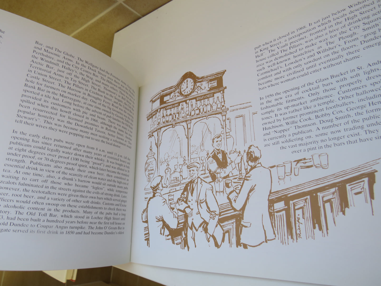 Dundee People and Places To Remember By Douglas Phillips and Ron Thompson 1992