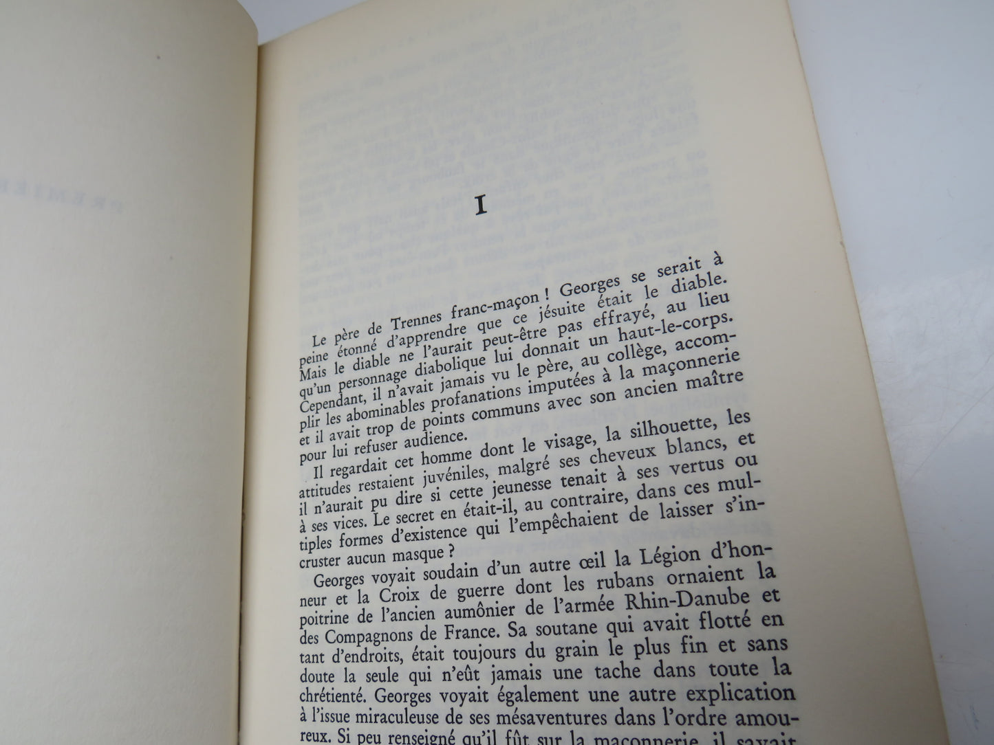 Les Fils De La Lumiere By Roger Peyrefitte